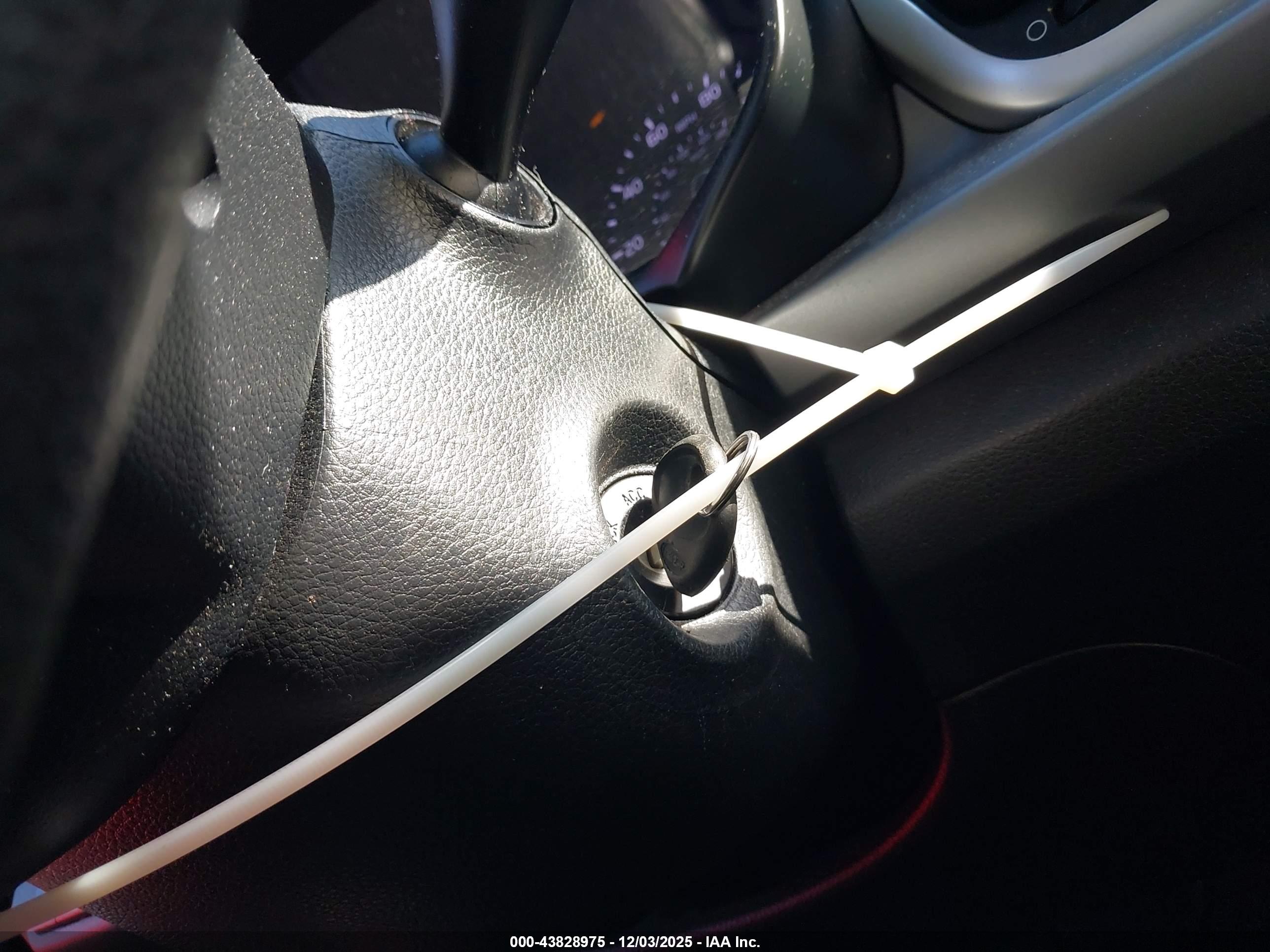 KIA RIO image 11