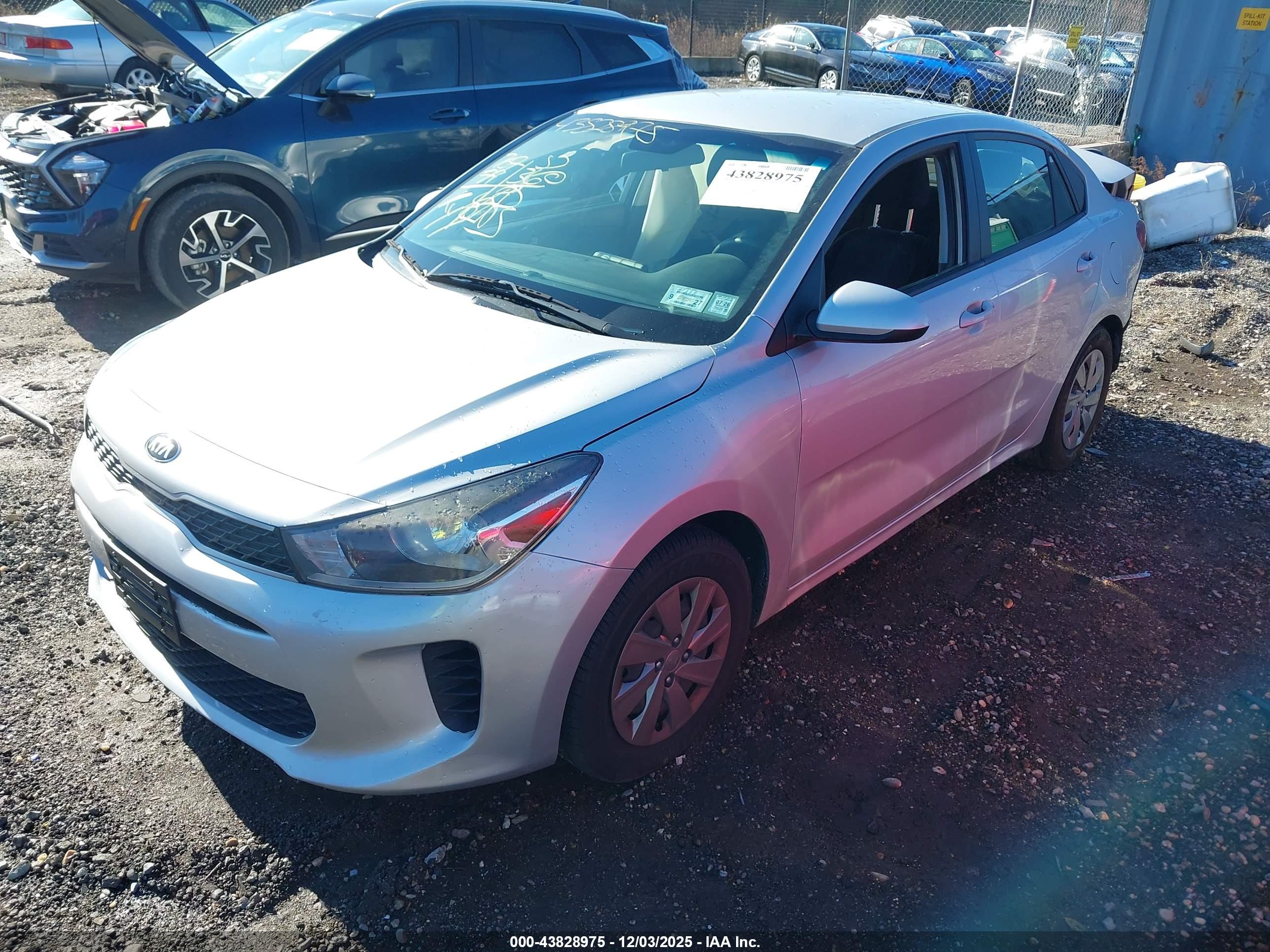 KIA RIO image 2