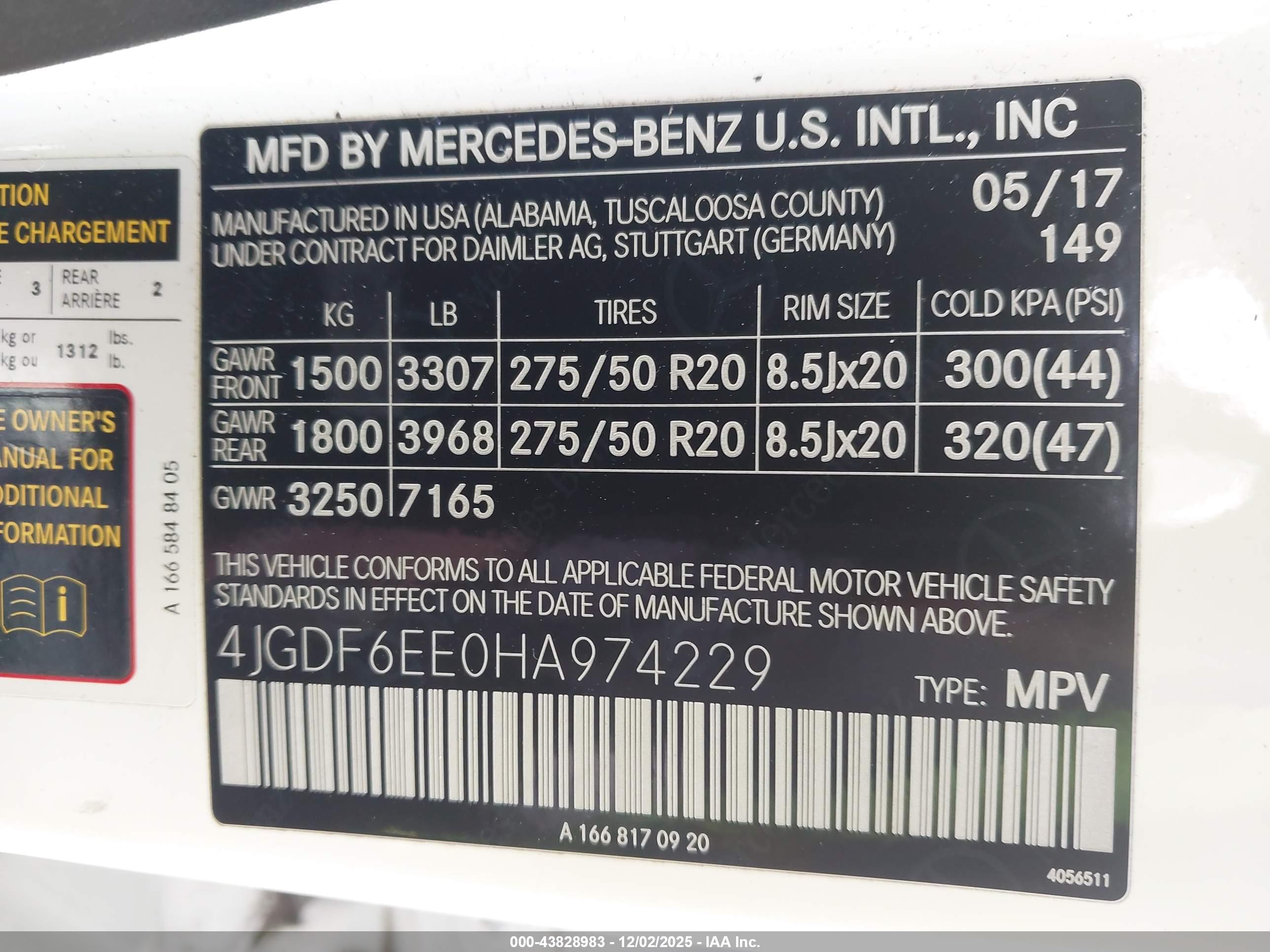 MERCEDES-BENZ GLS image 9