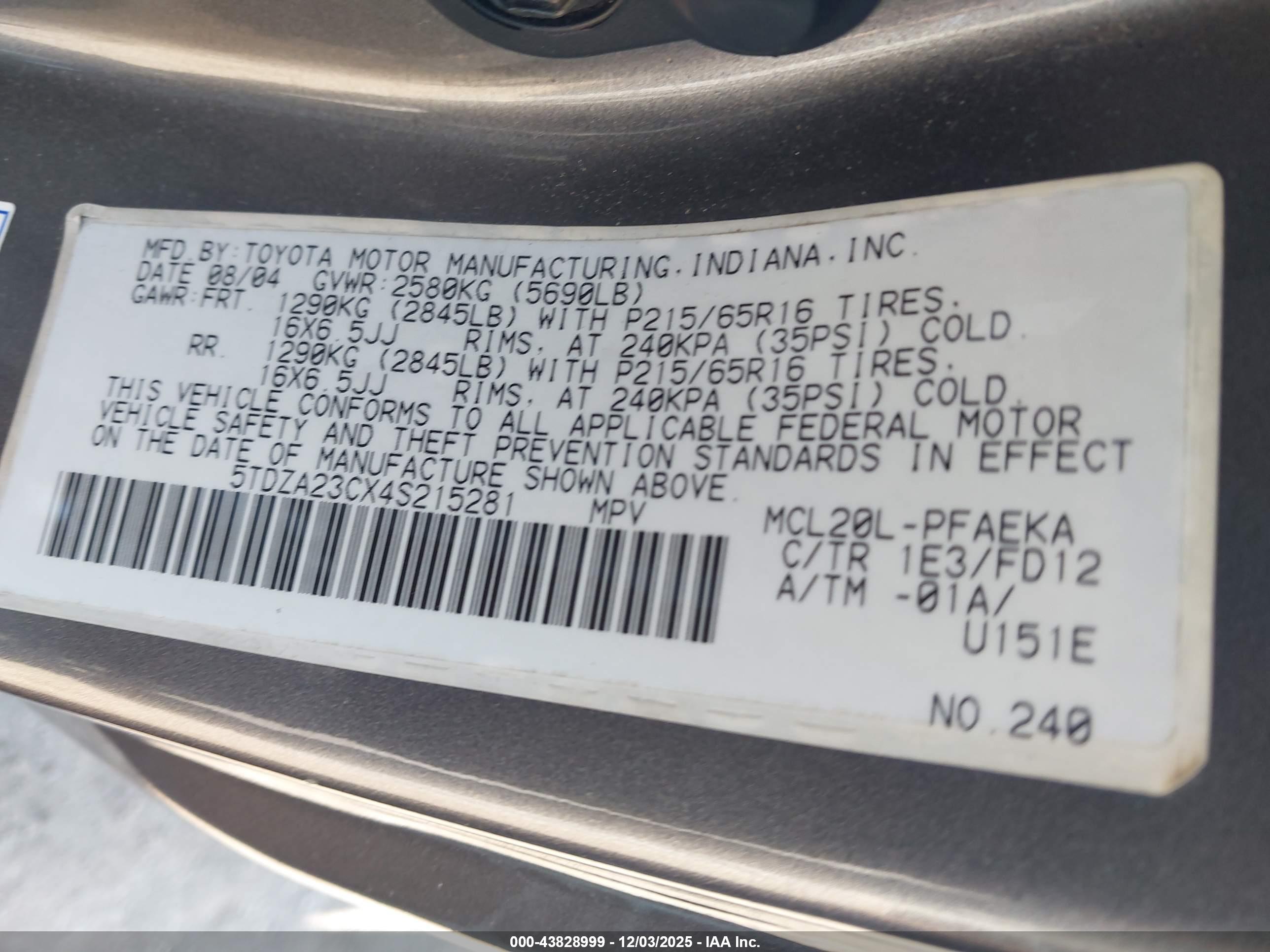 TOYOTA SIENNA image 9
