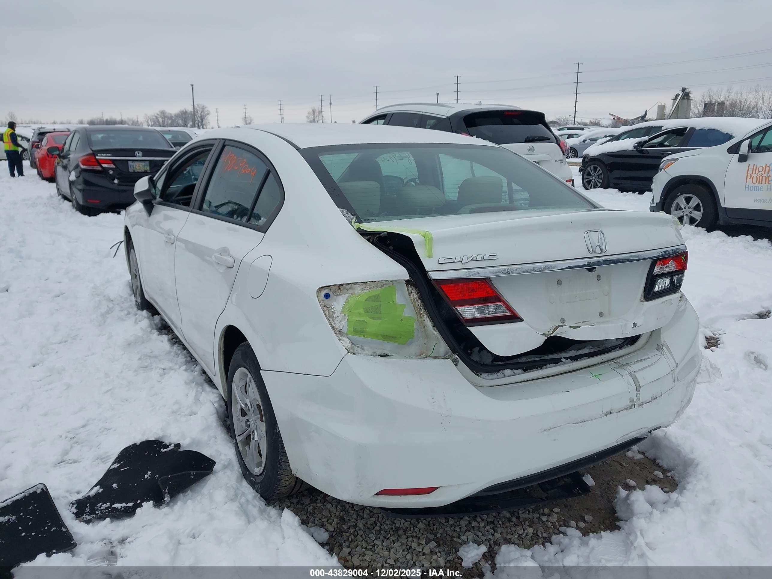 HONDA CIVIC image 3