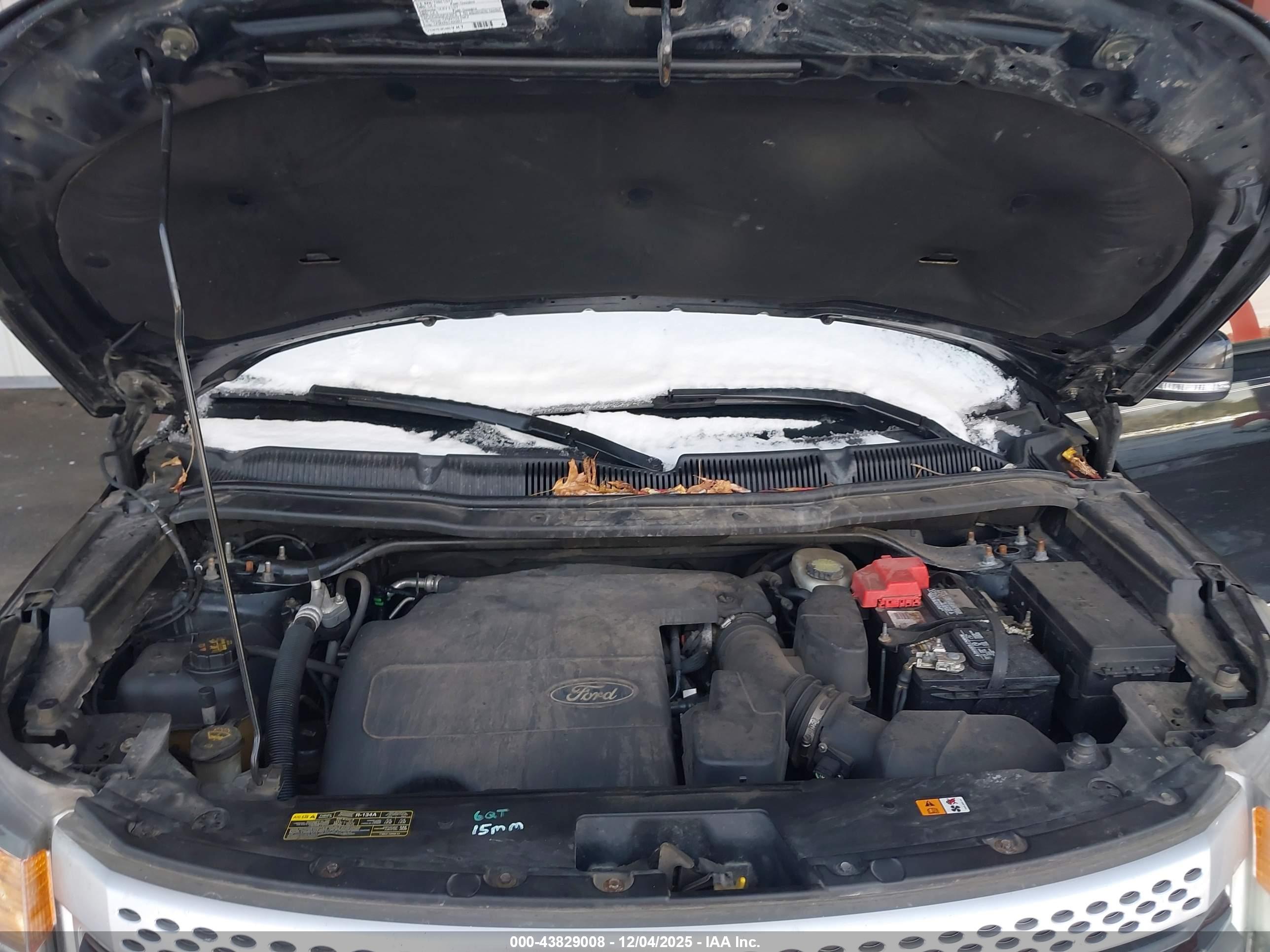 FORD EXPLORER image 10