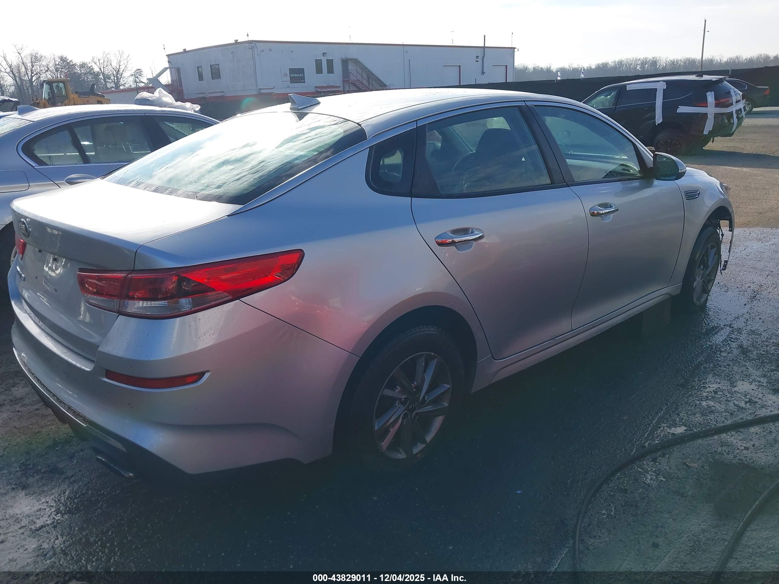 KIA OPTIMA image 4