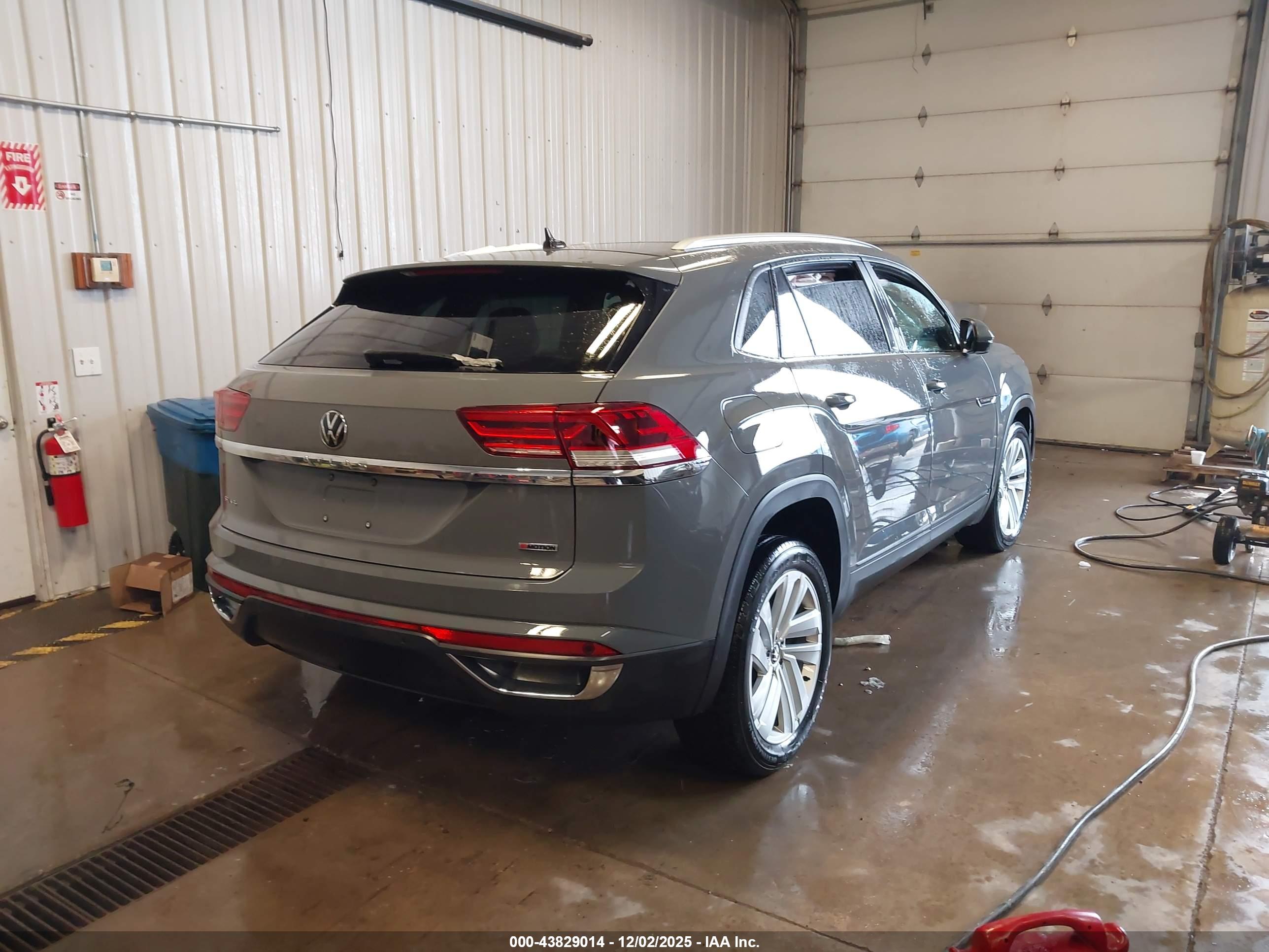 VOLKSWAGEN ATLAS image 4