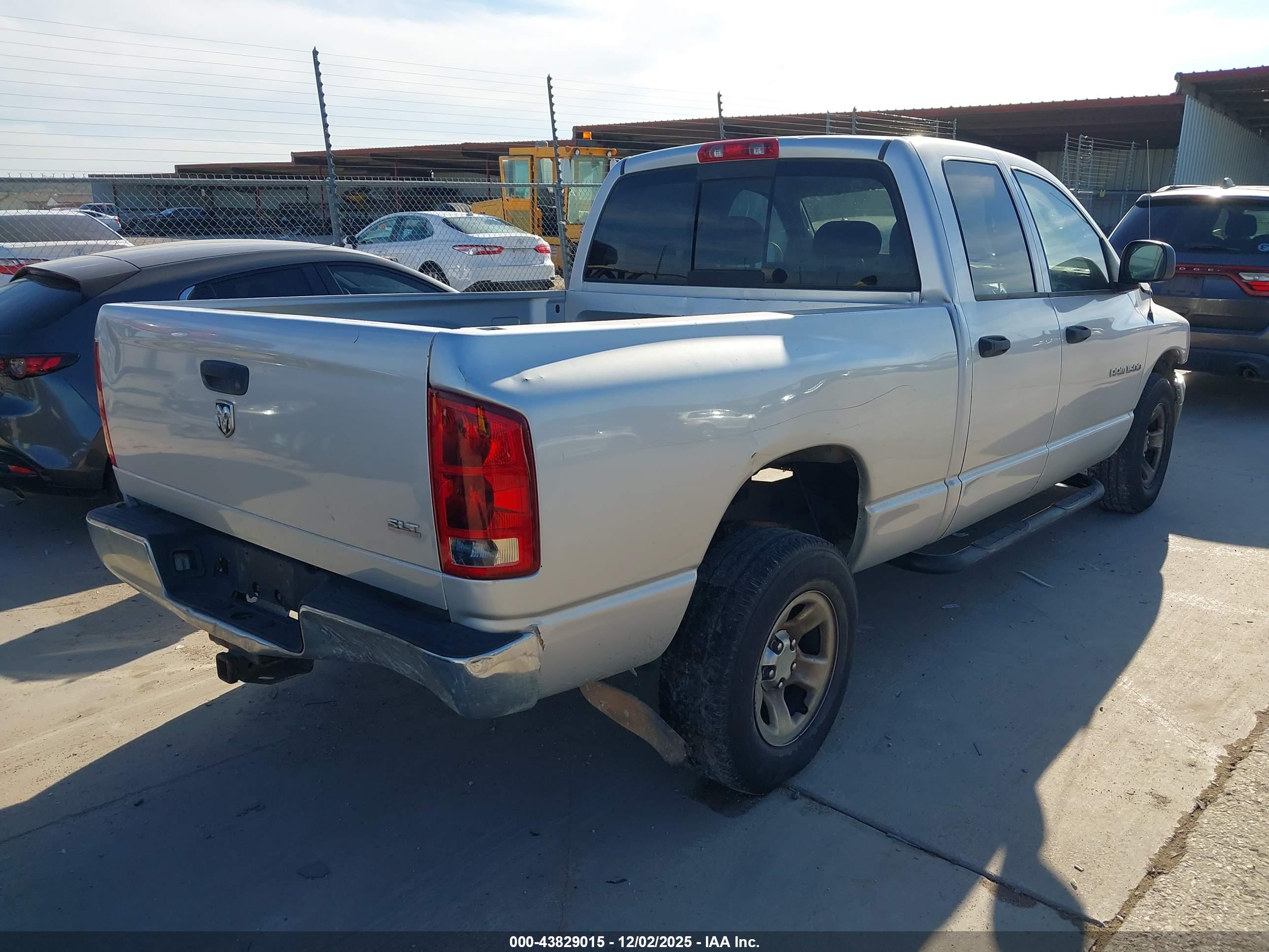 DODGE RAM image 4