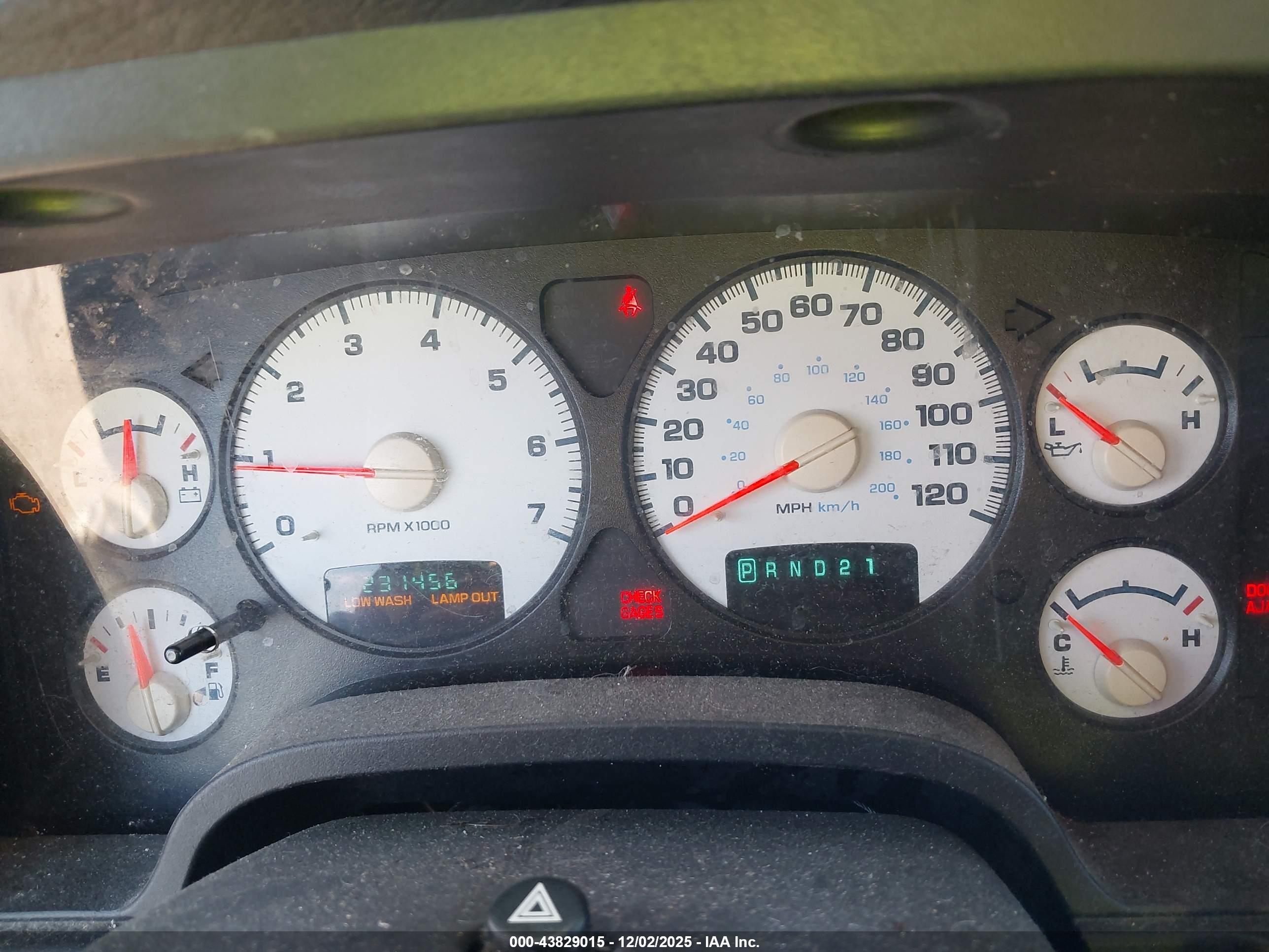 DODGE RAM image 7
