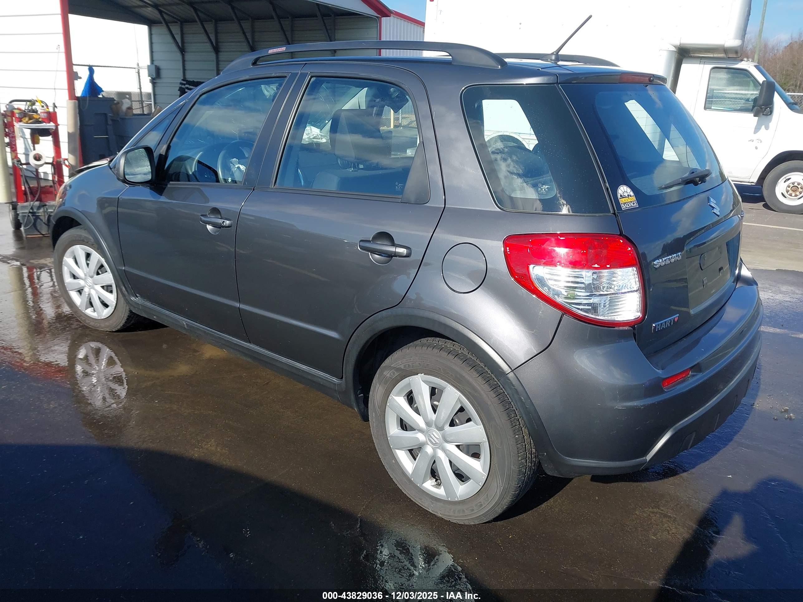 SUZUKI SX4 image 3