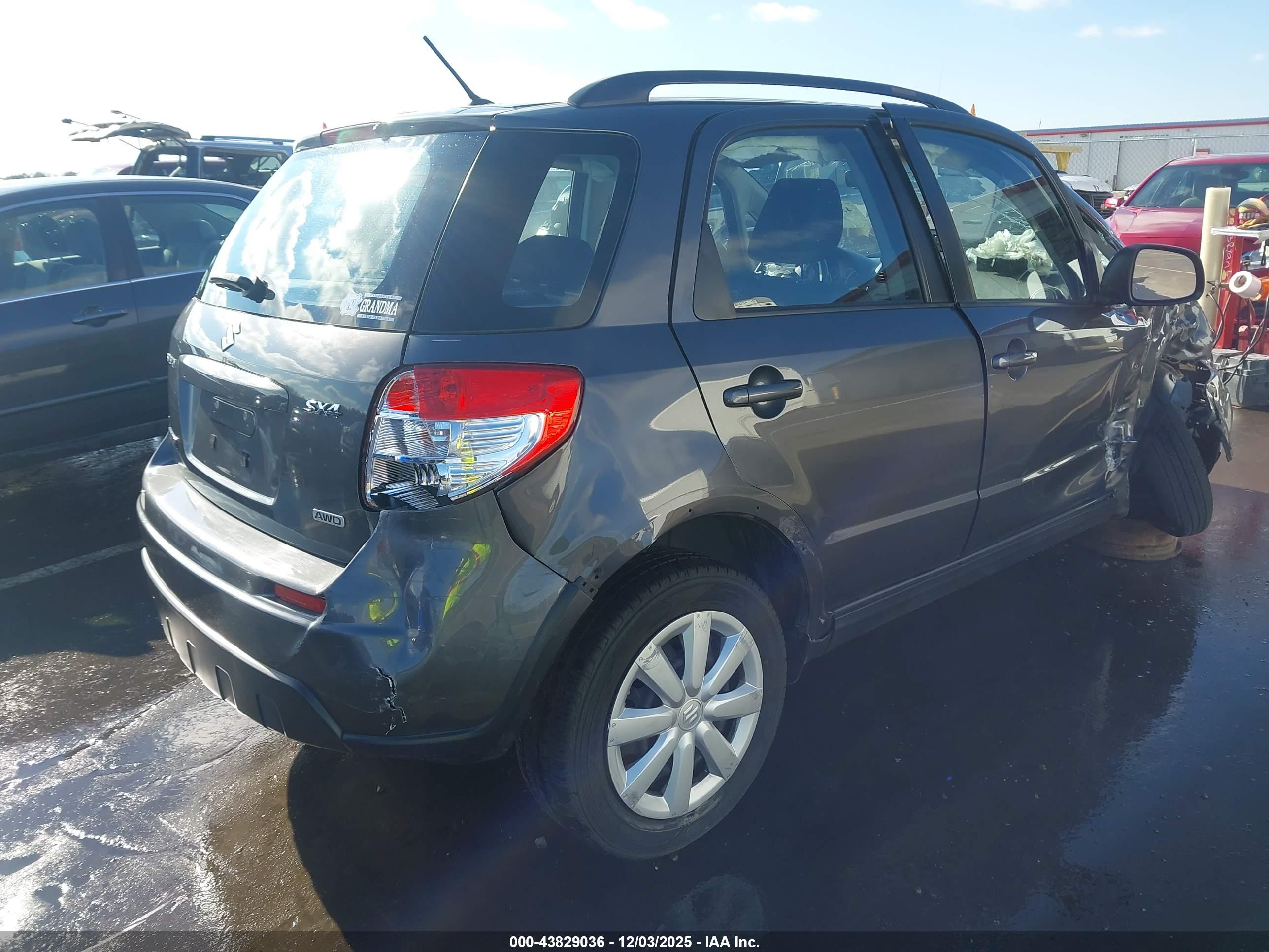 SUZUKI SX4 image 4