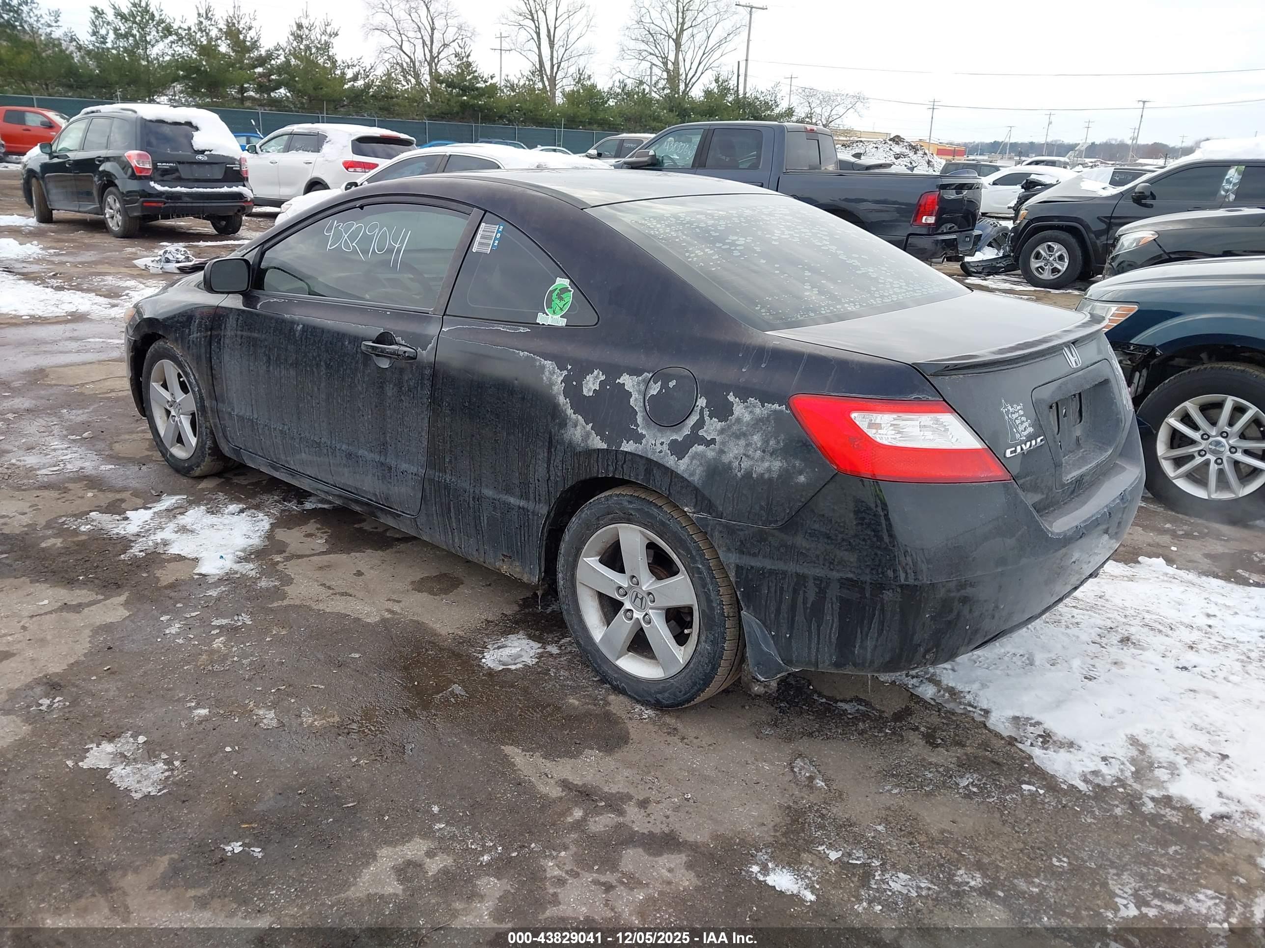 HONDA CIVIC image 3