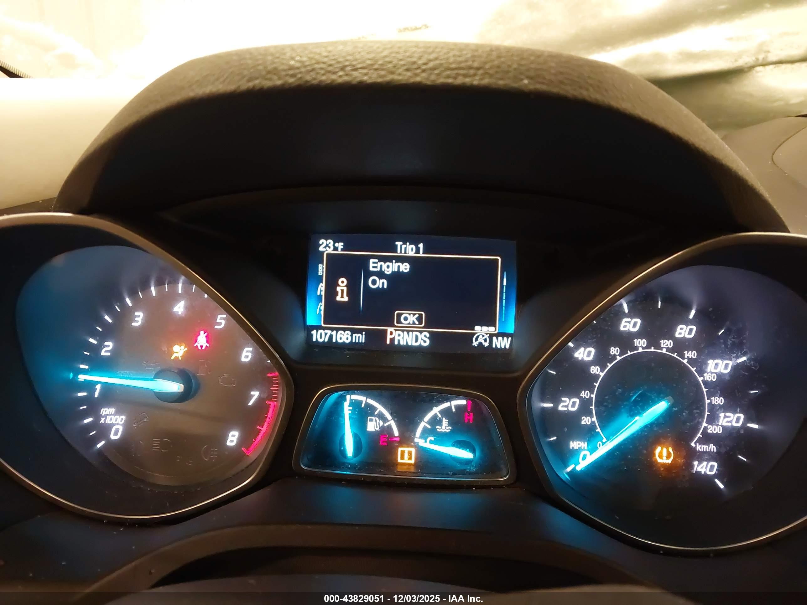 FORD ESCAPE image 7