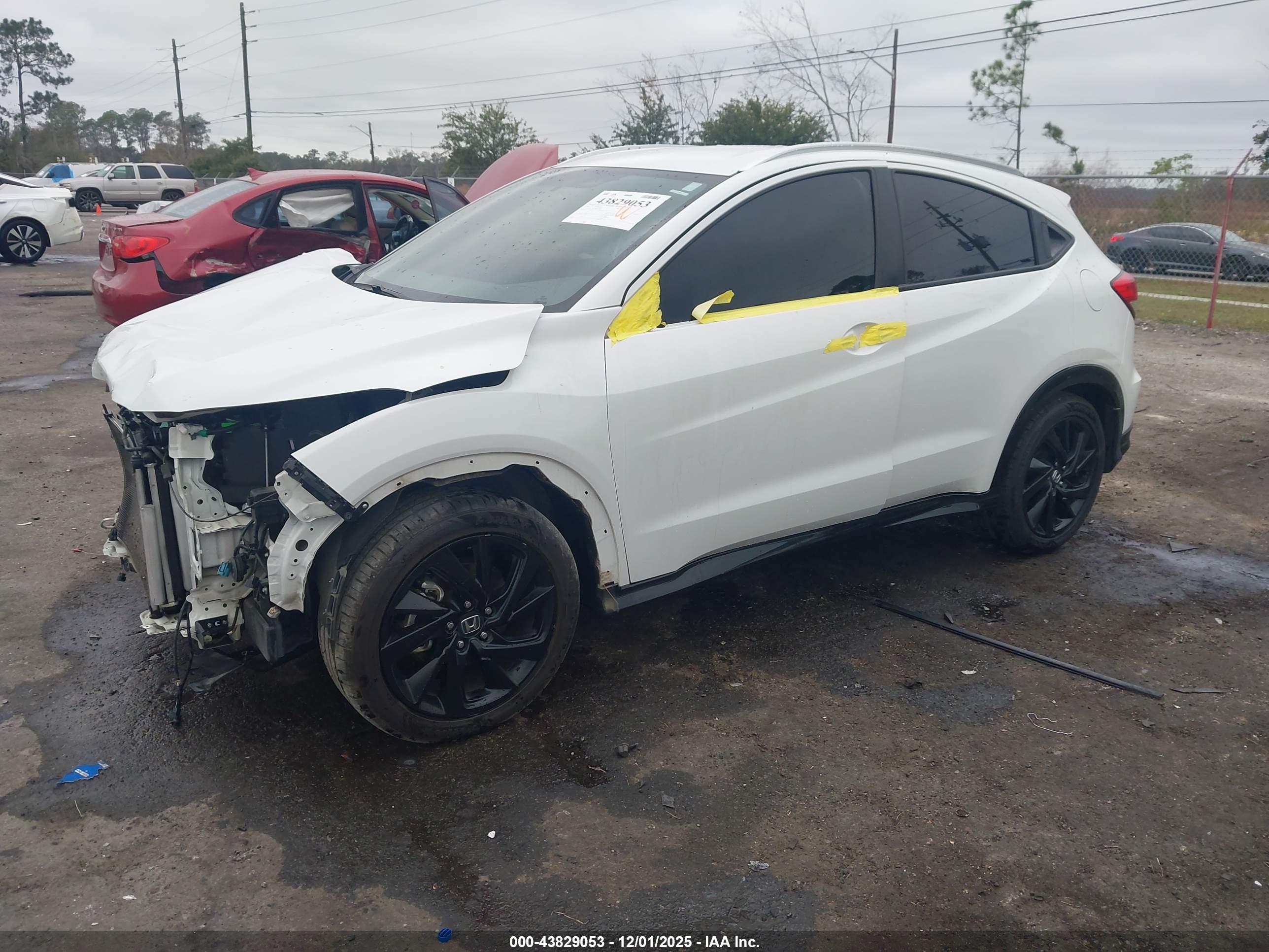 HONDA HR-V image 2