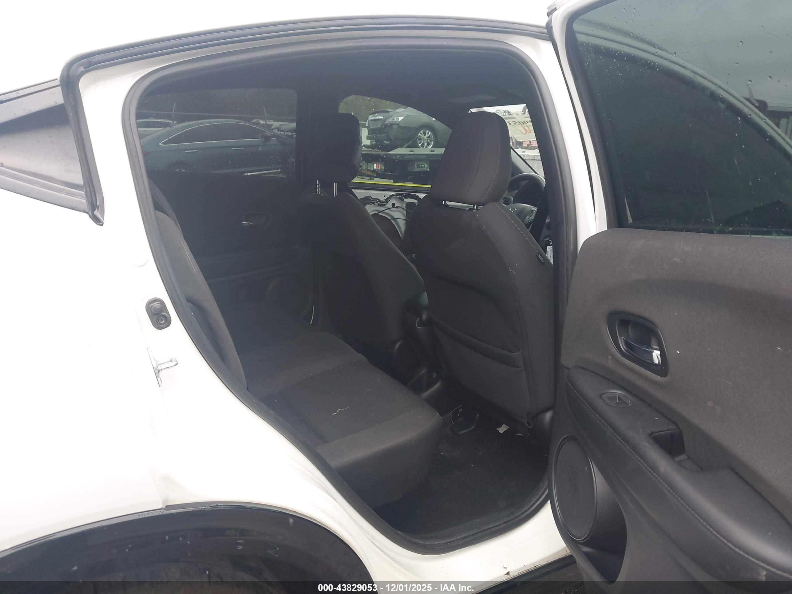HONDA HR-V image 8