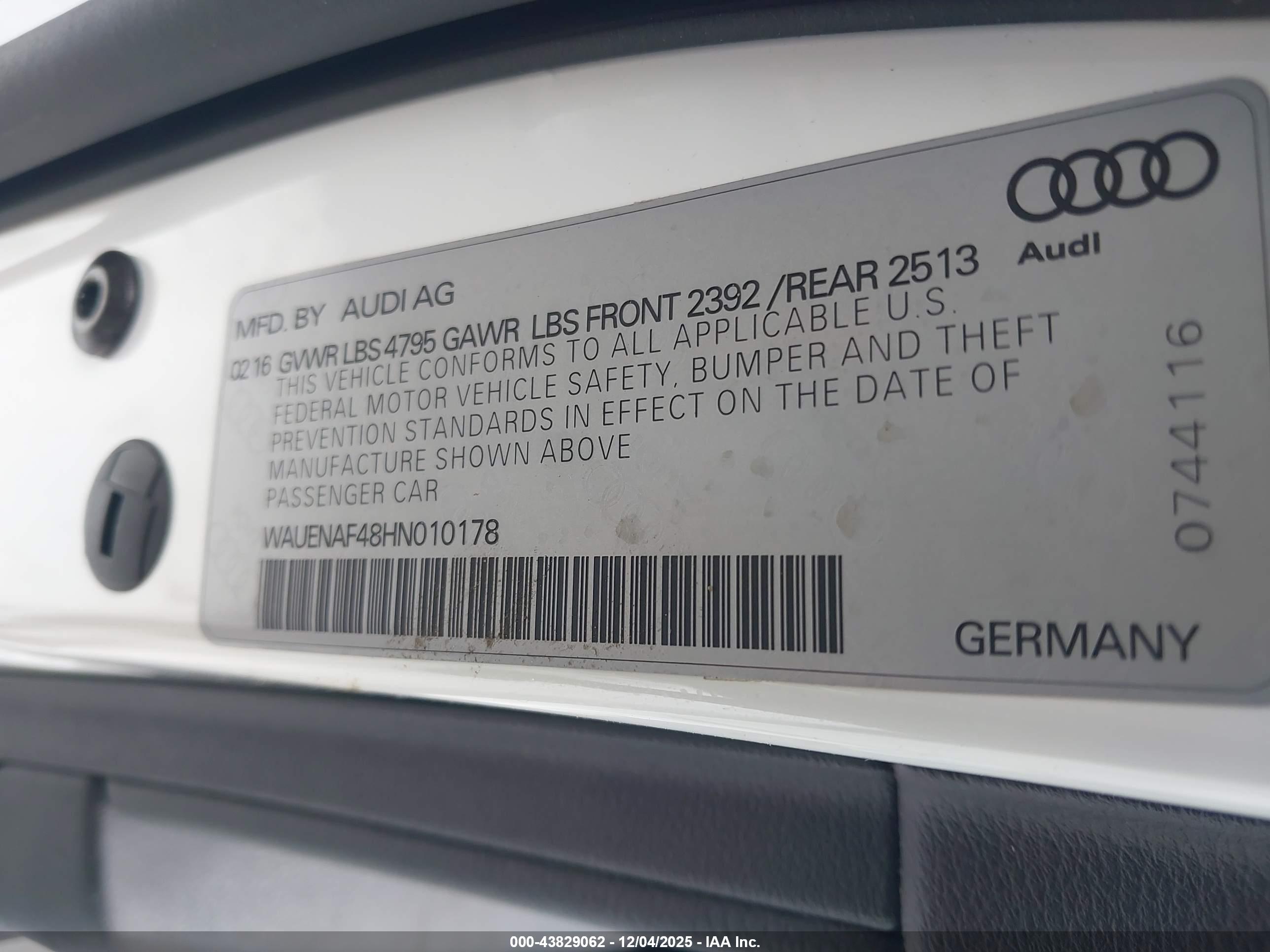 AUDI A4 image 9