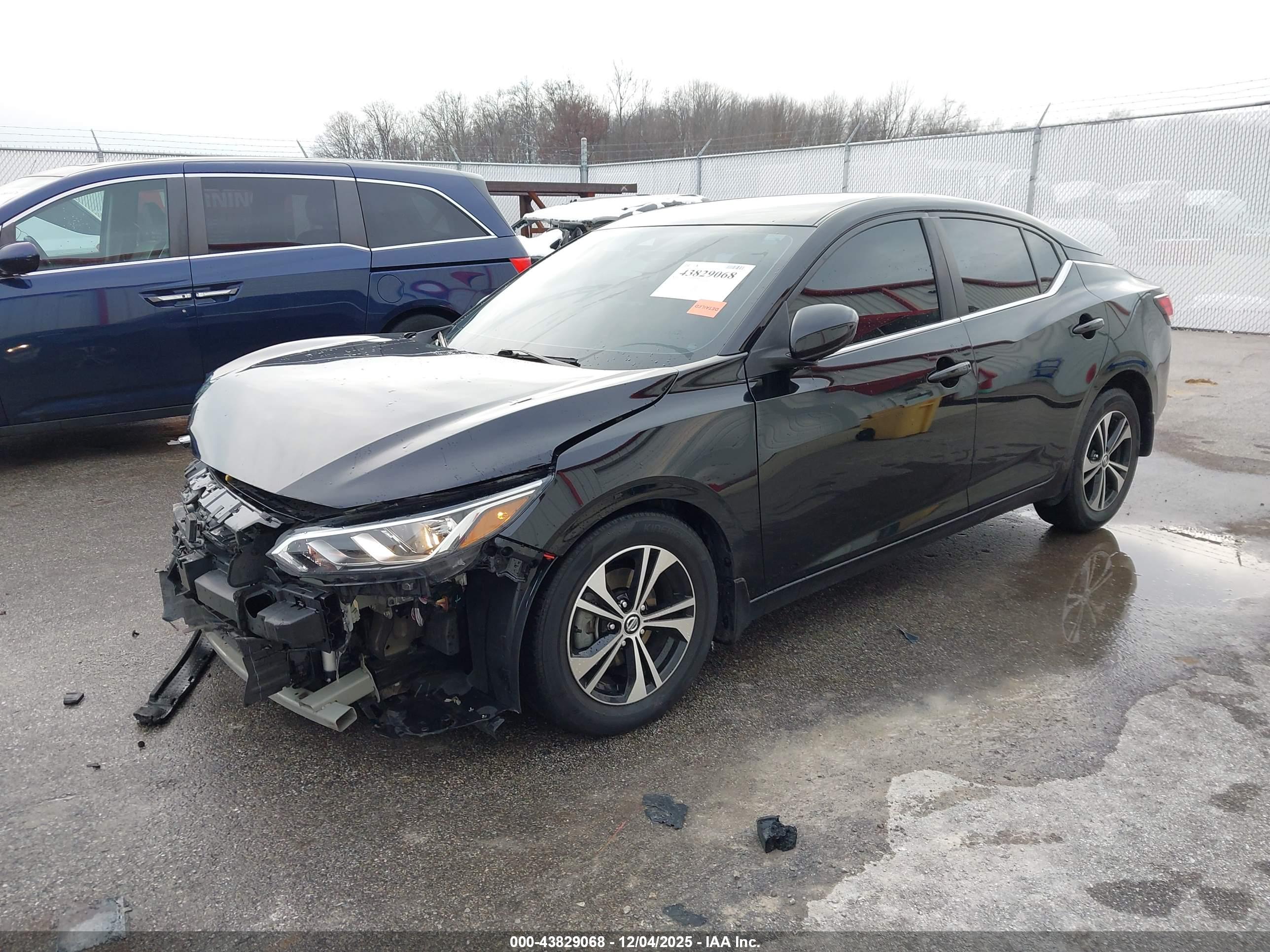 NISSAN SENTRA image 2