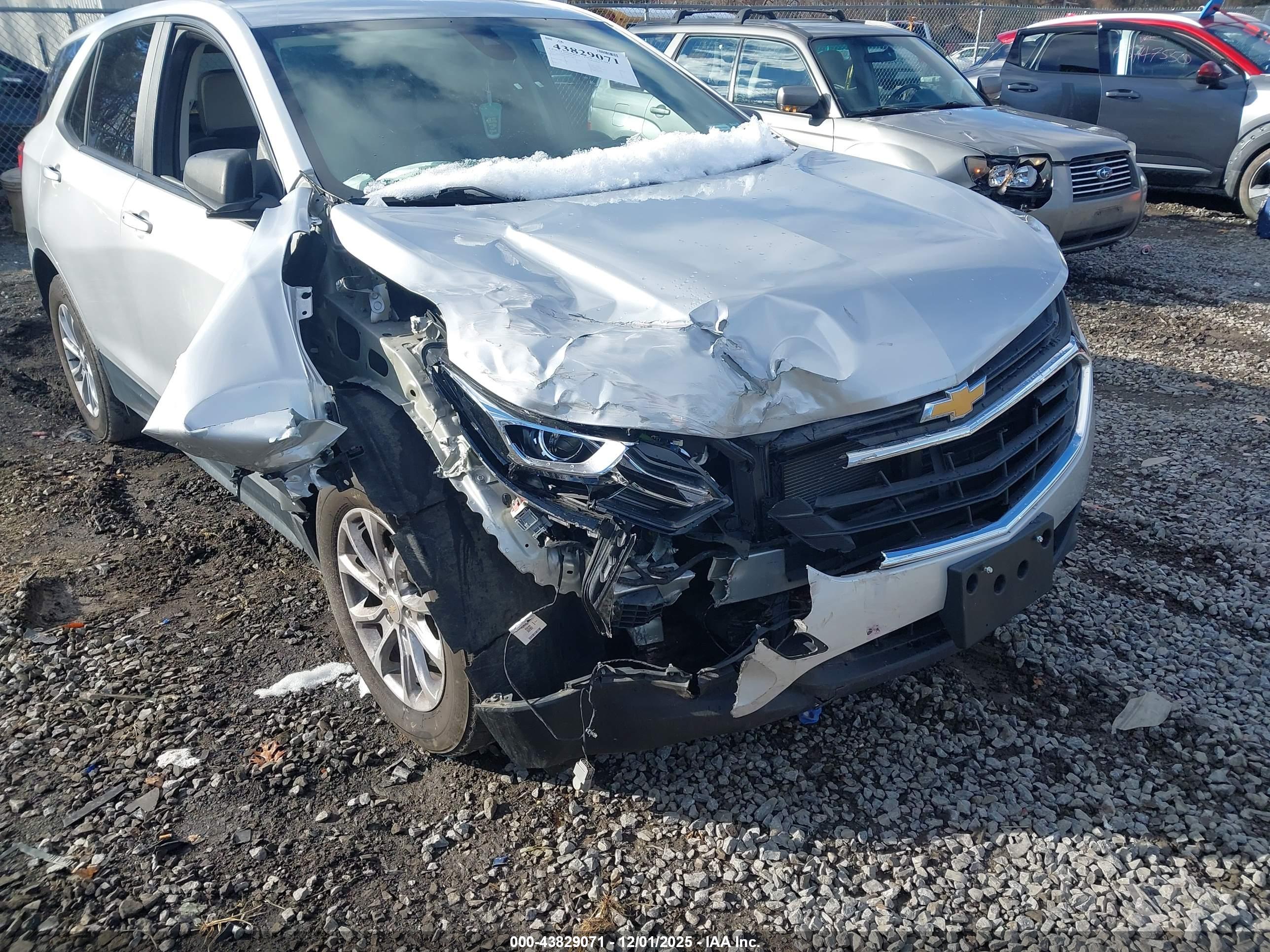CHEVROLET EQUINOX image 6