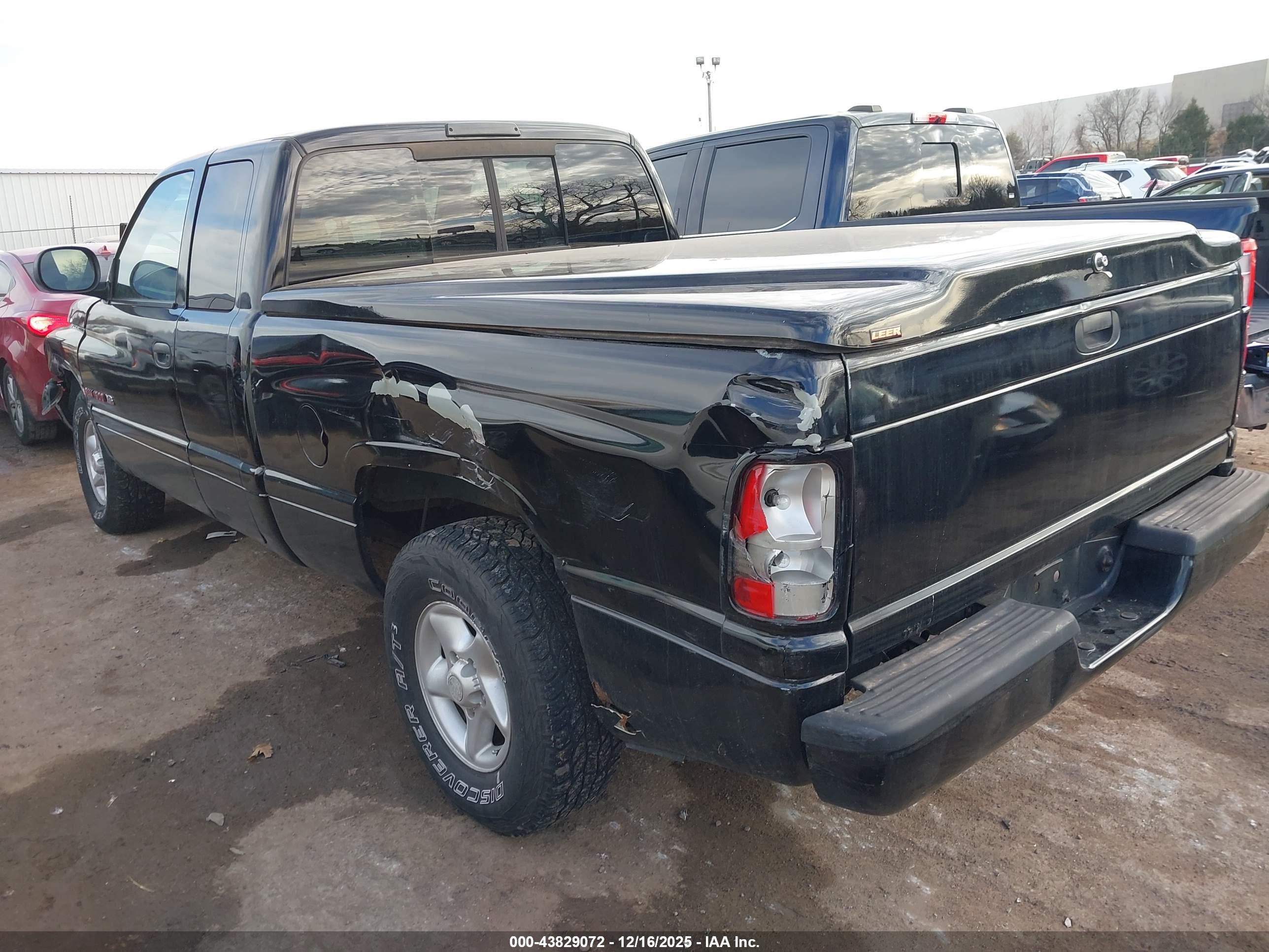 DODGE RAM image 3