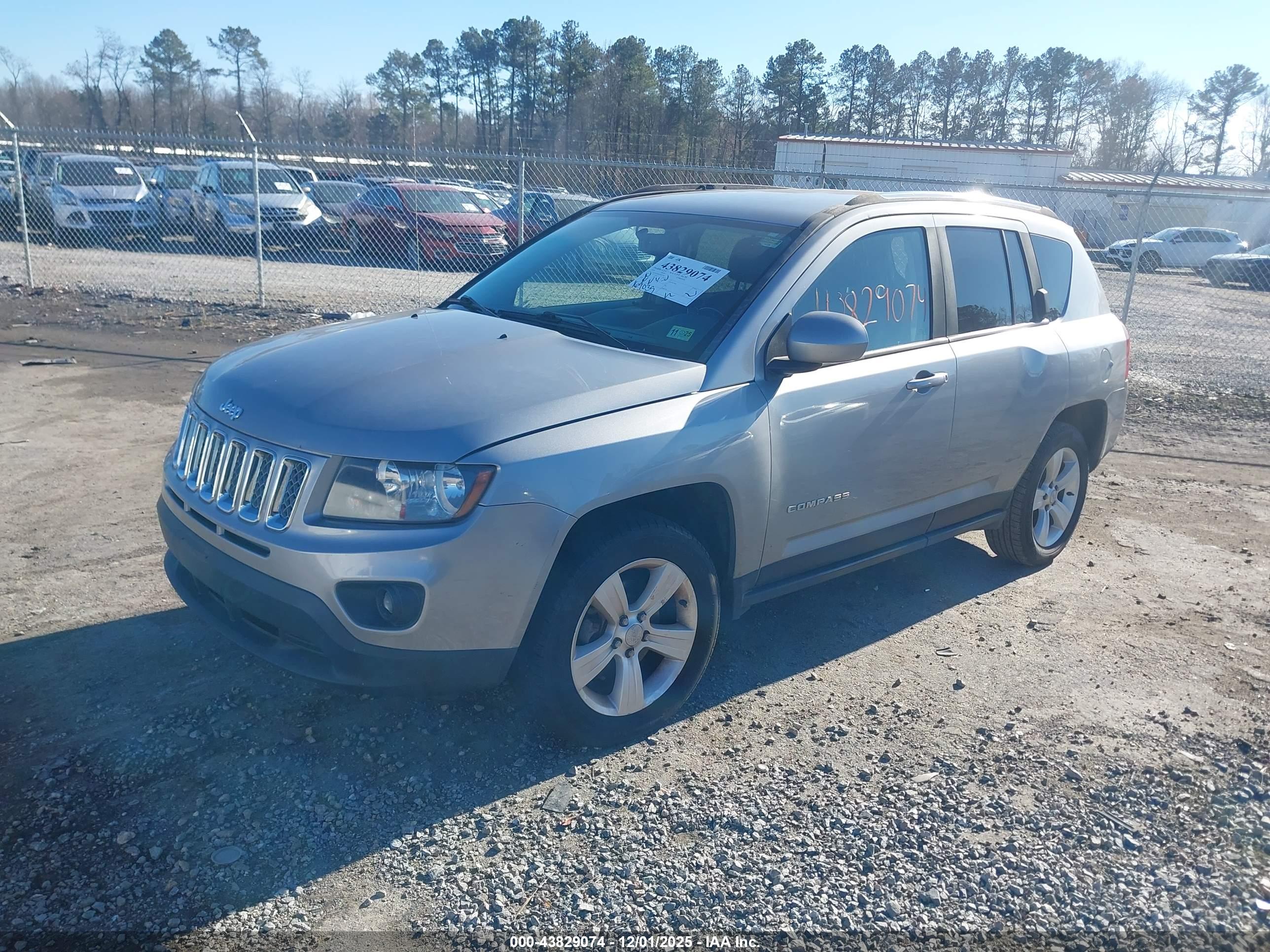 JEEP COMPASS image 2