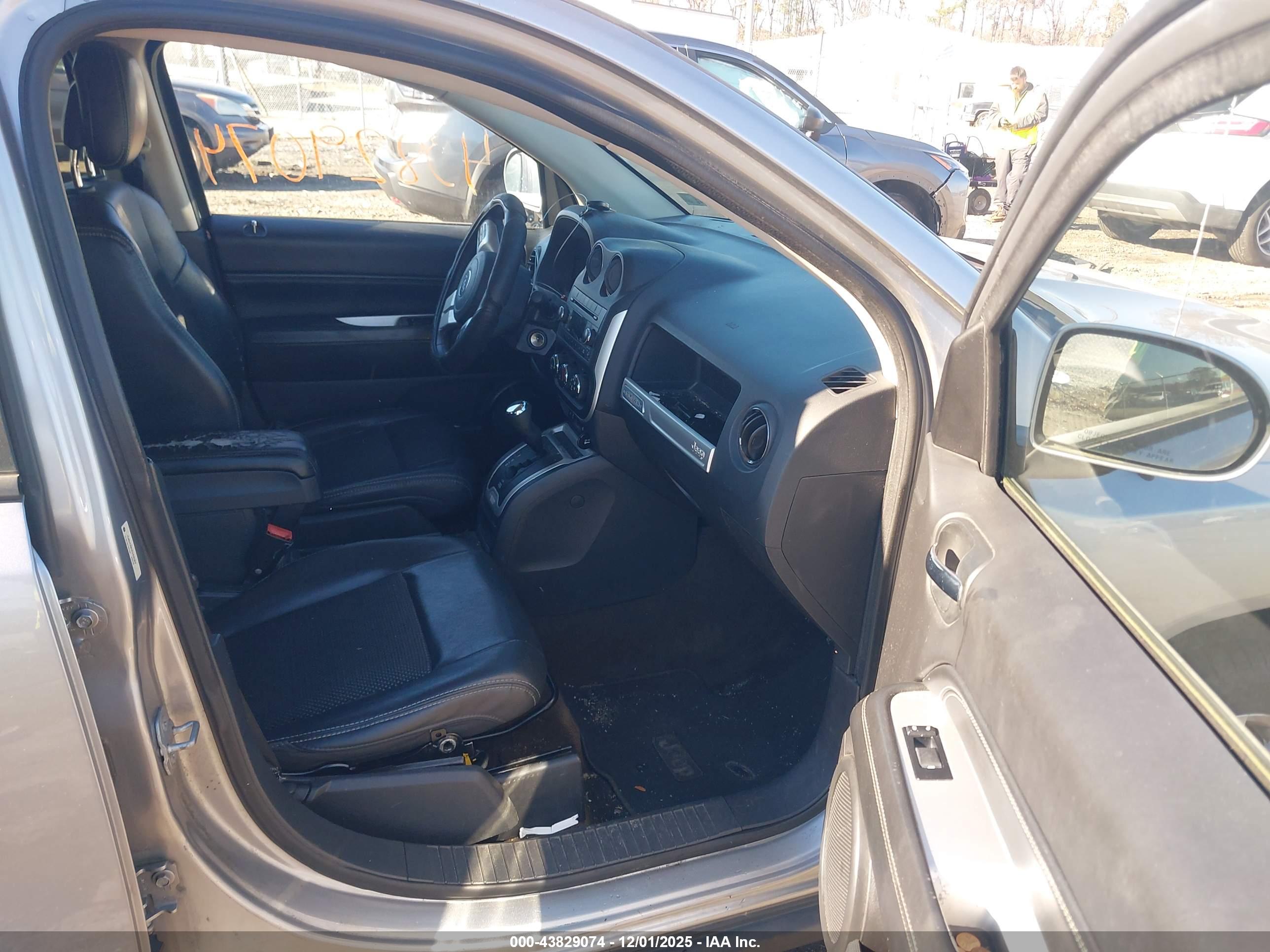 JEEP COMPASS image 5
