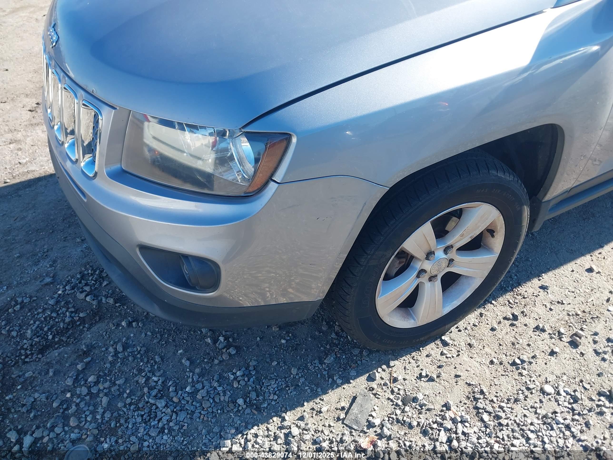 JEEP COMPASS image 6