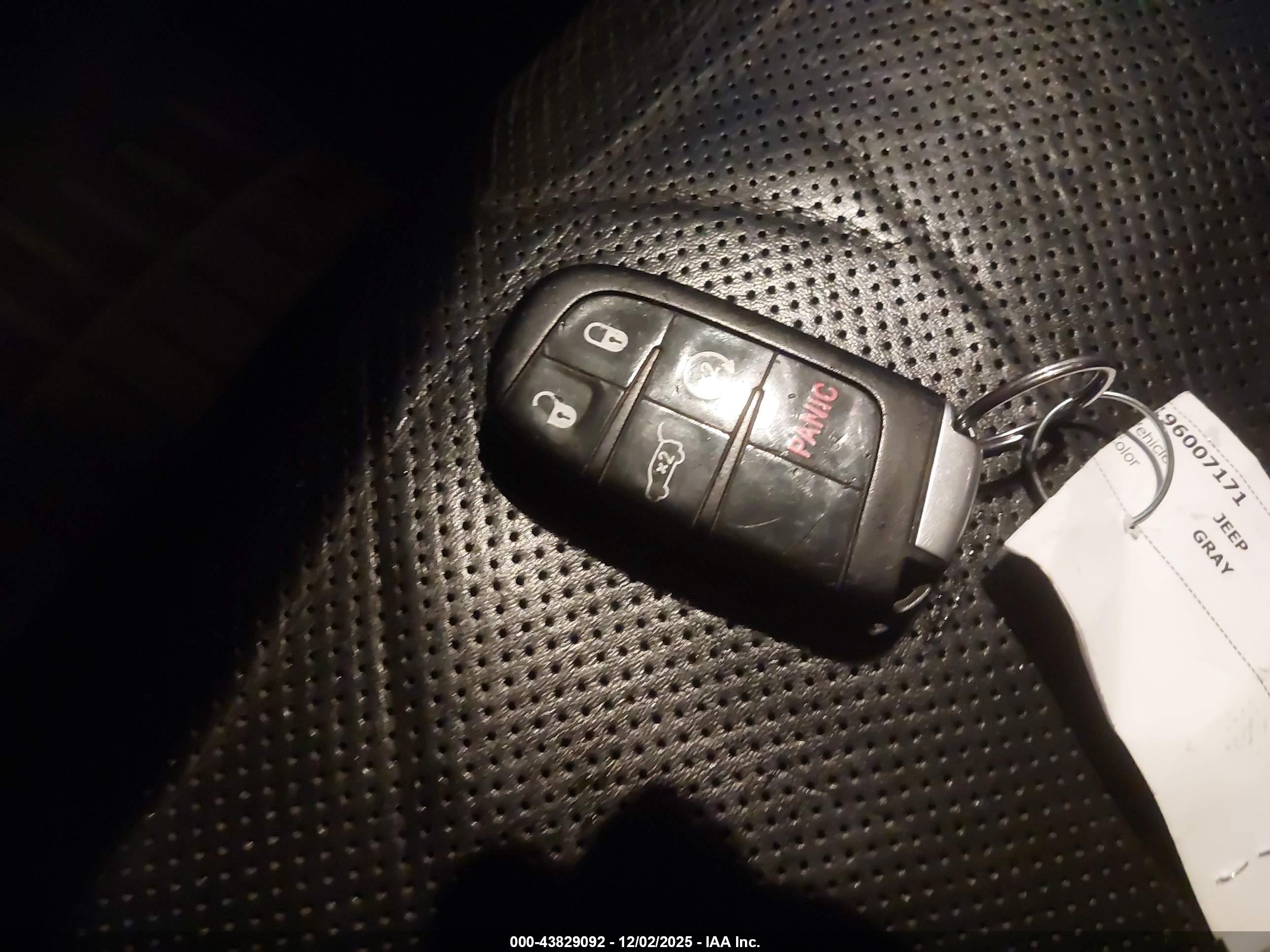 JEEP GRAND image 11