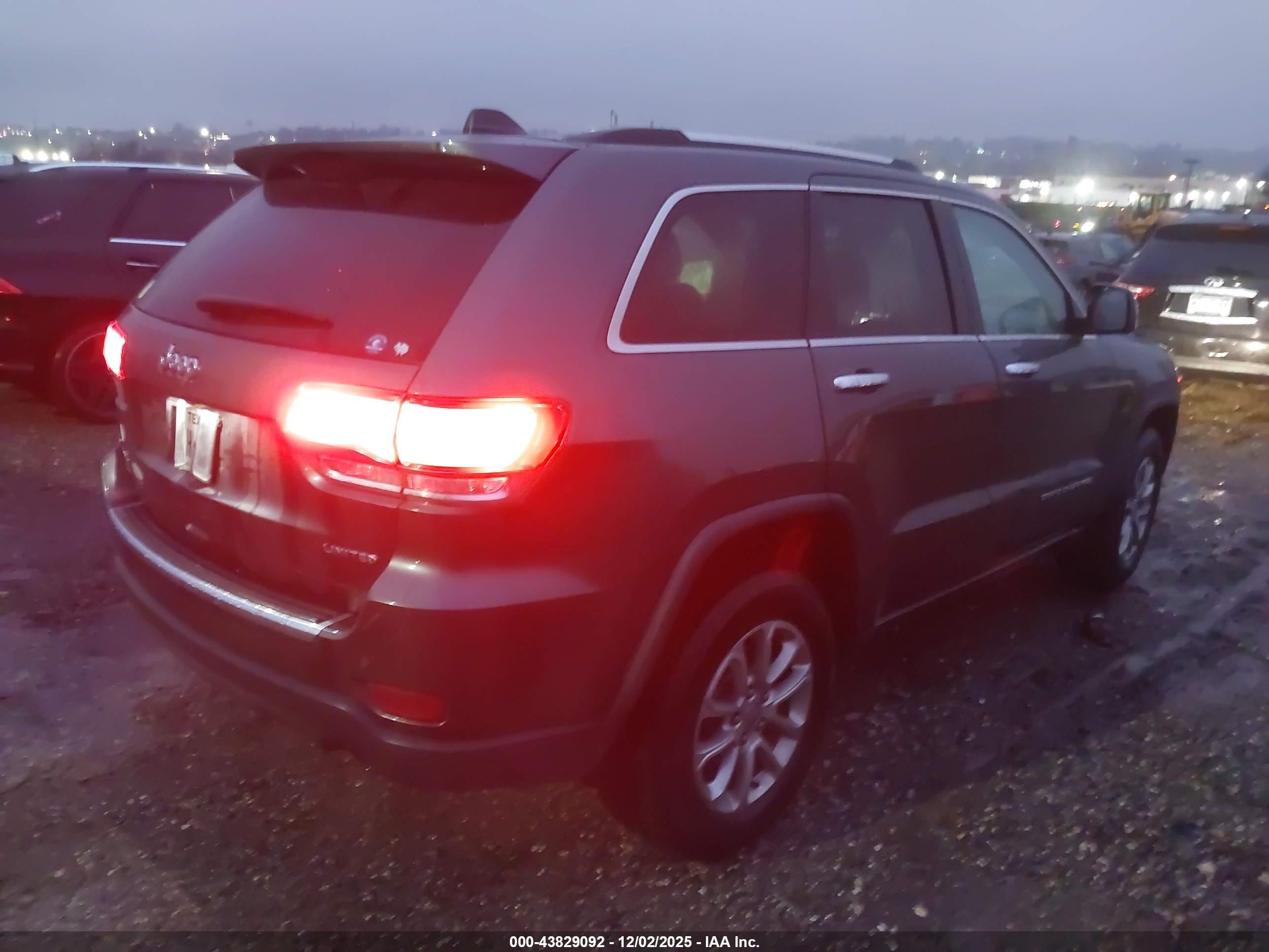 JEEP GRAND image 4