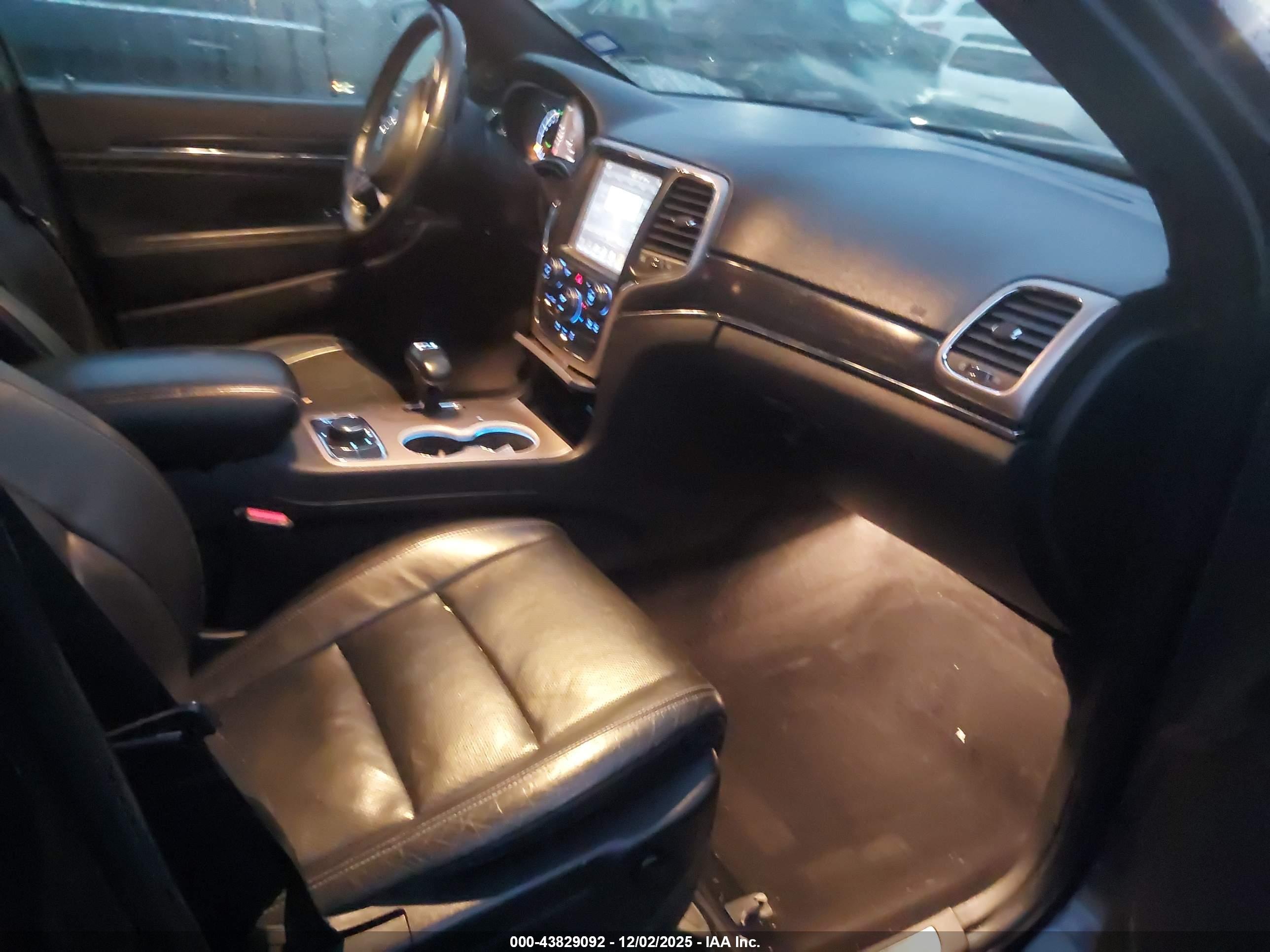 JEEP GRAND image 5