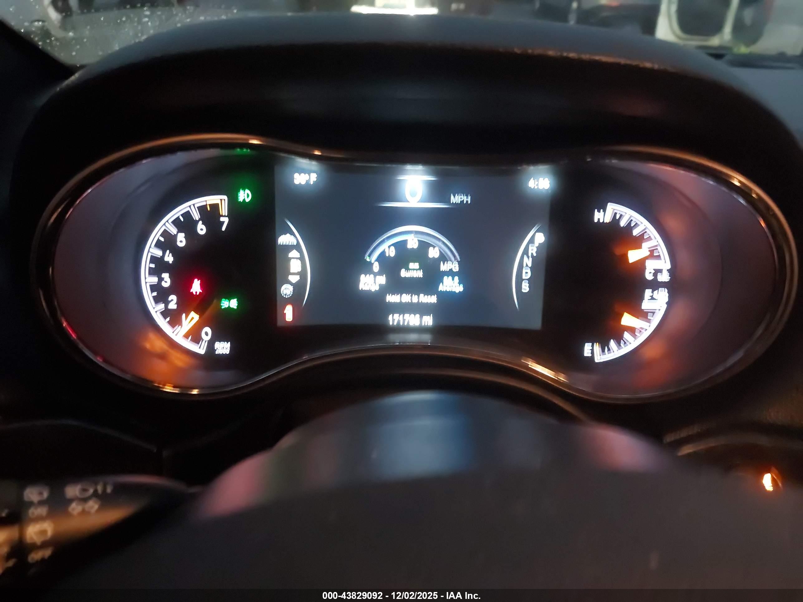 JEEP GRAND image 7