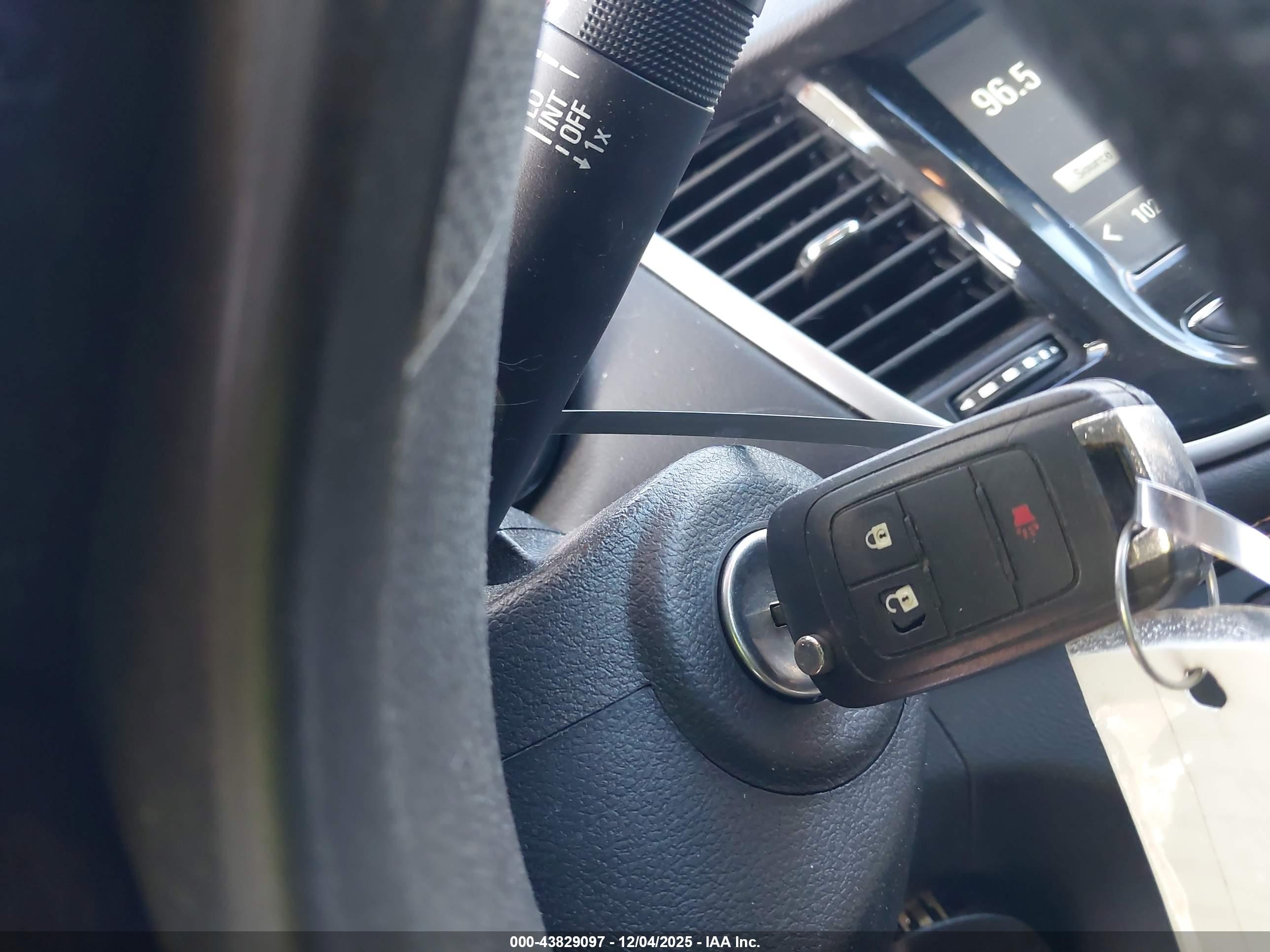 CHEVROLET TRAX image 11