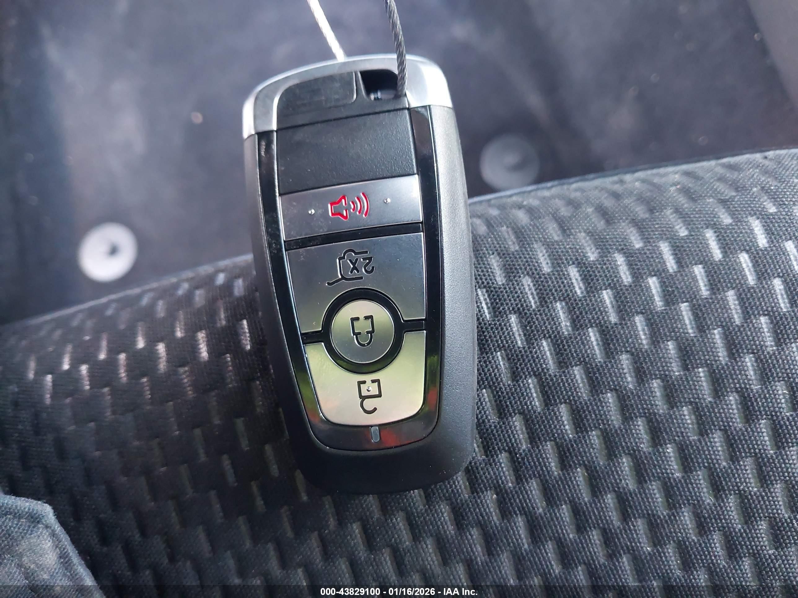 FORD ESCAPE image 11