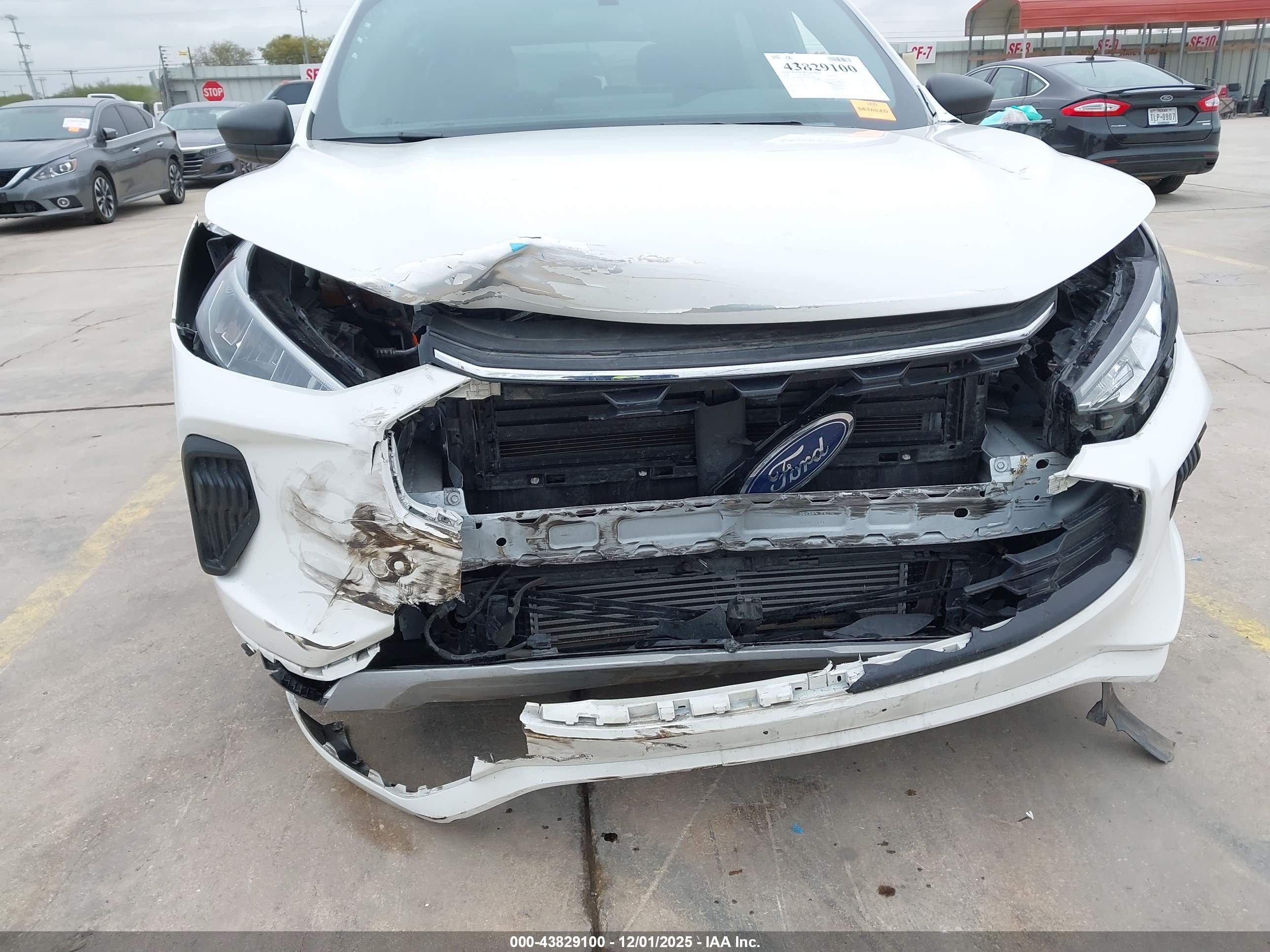 FORD ESCAPE image 6