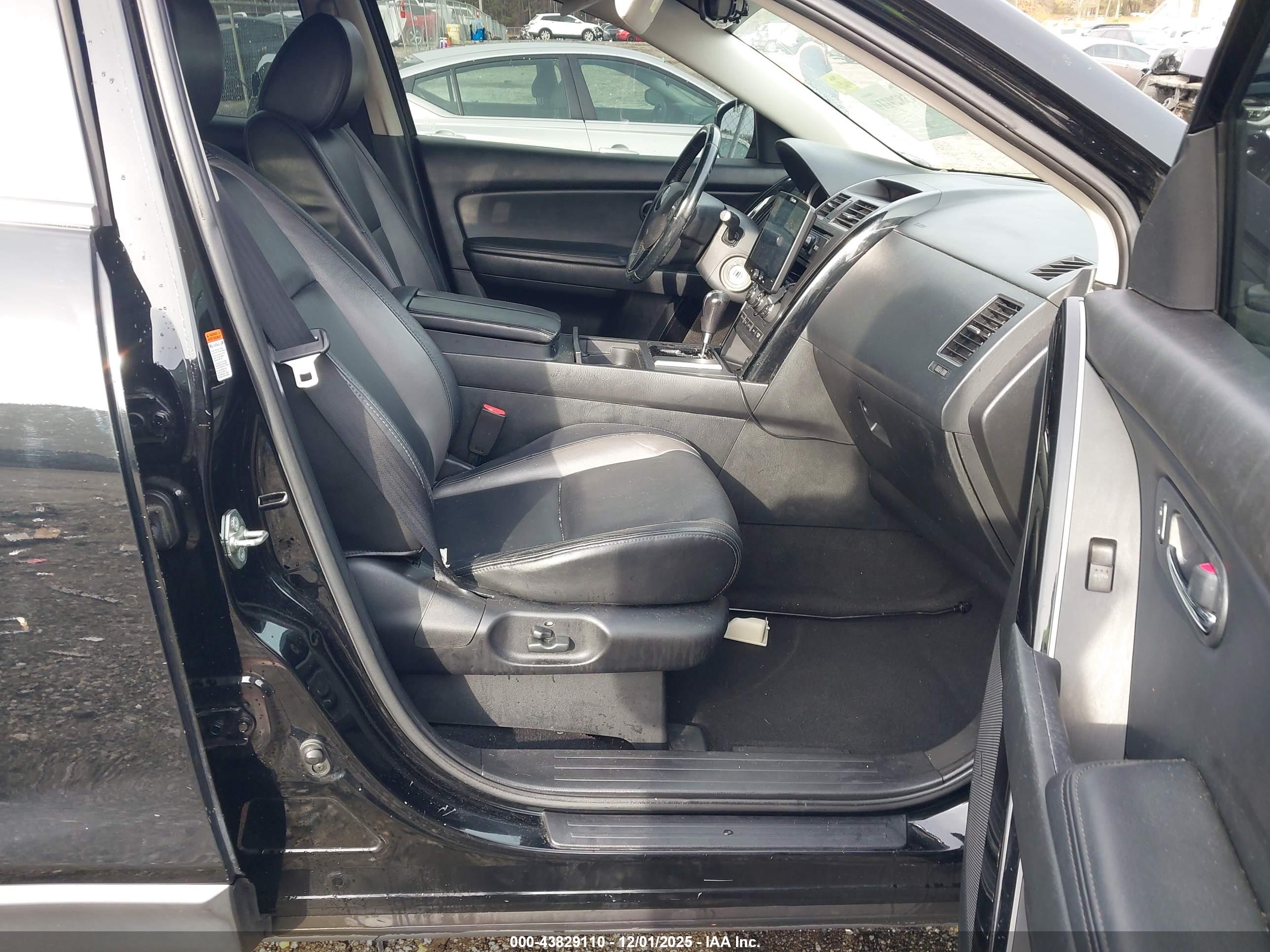 MAZDA CX-9 image 5
