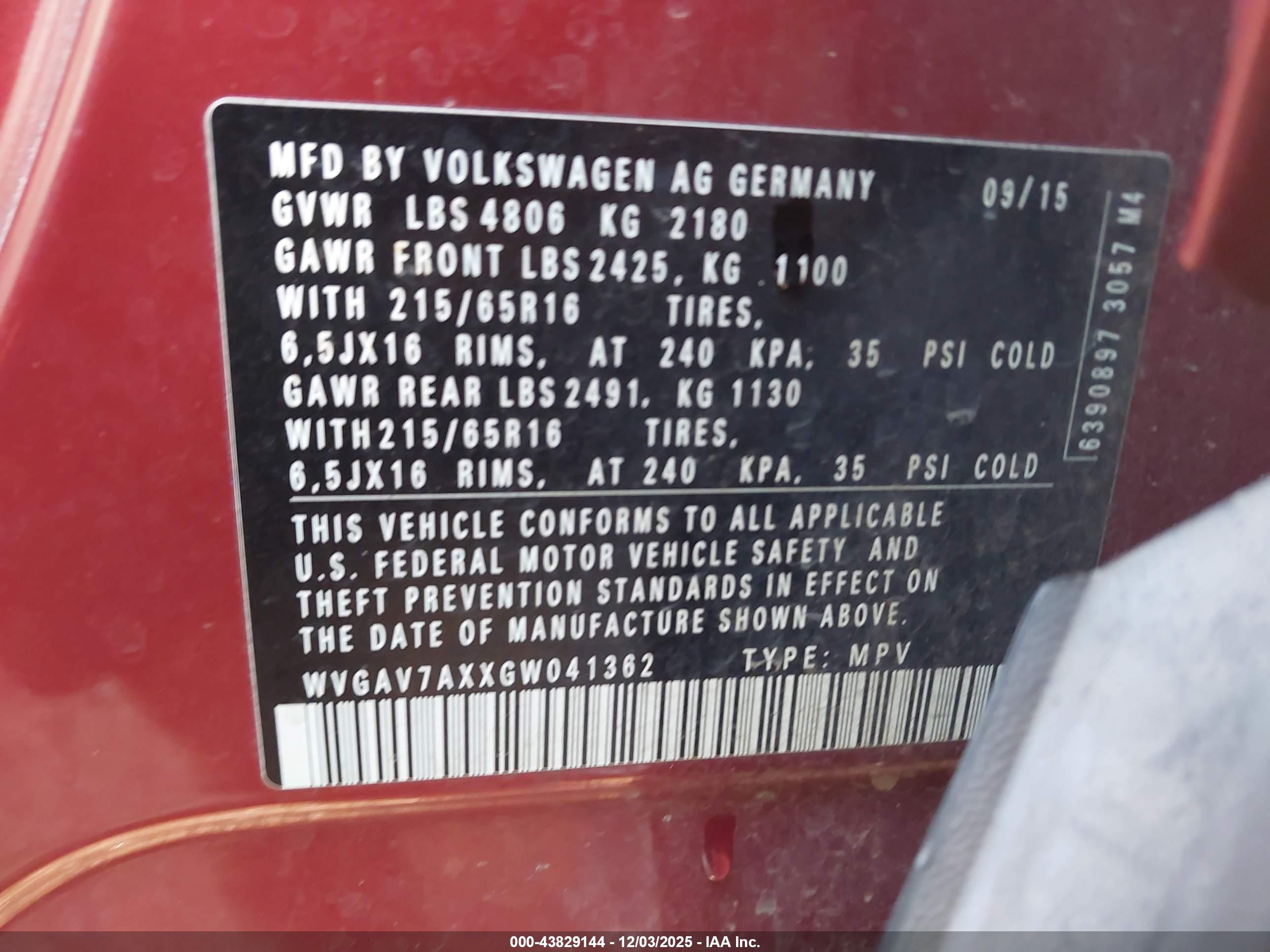 VOLKSWAGEN TIGUAN image 9