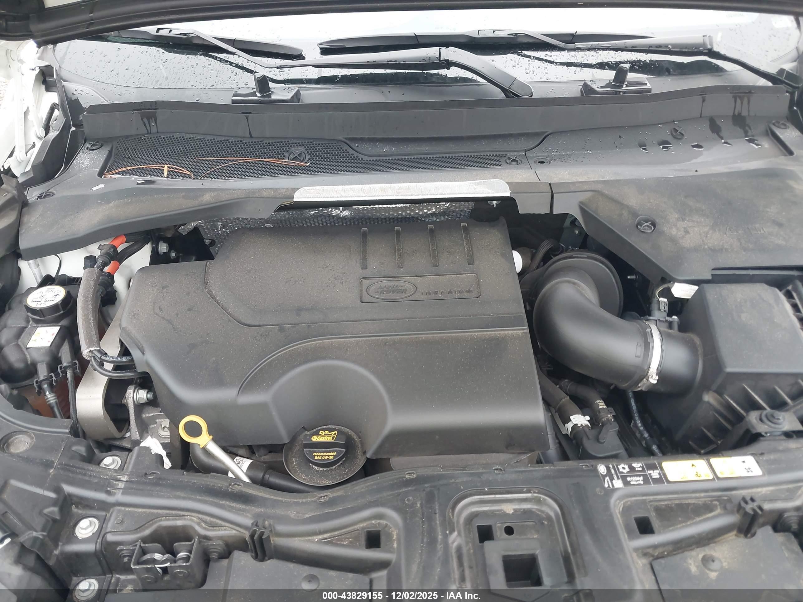 LAND ROVER image 10