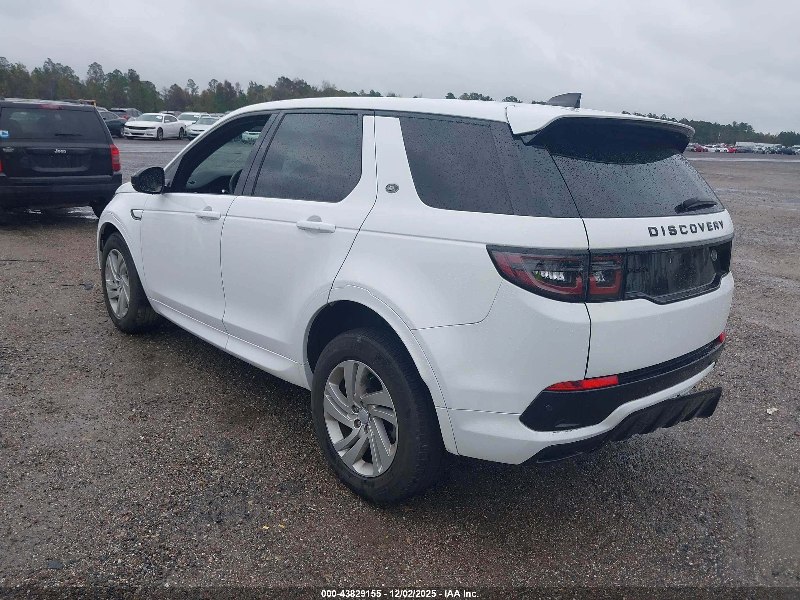 LAND ROVER image 3