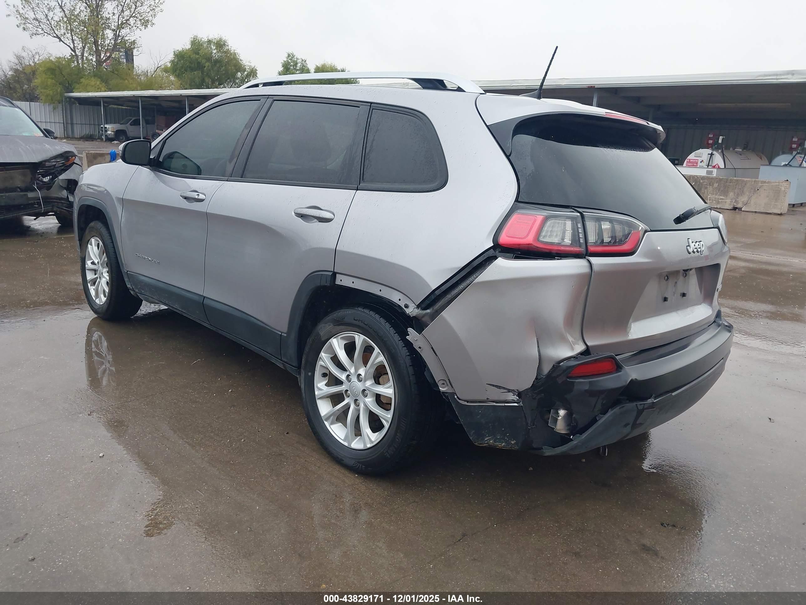JEEP CHEROKEE image 3