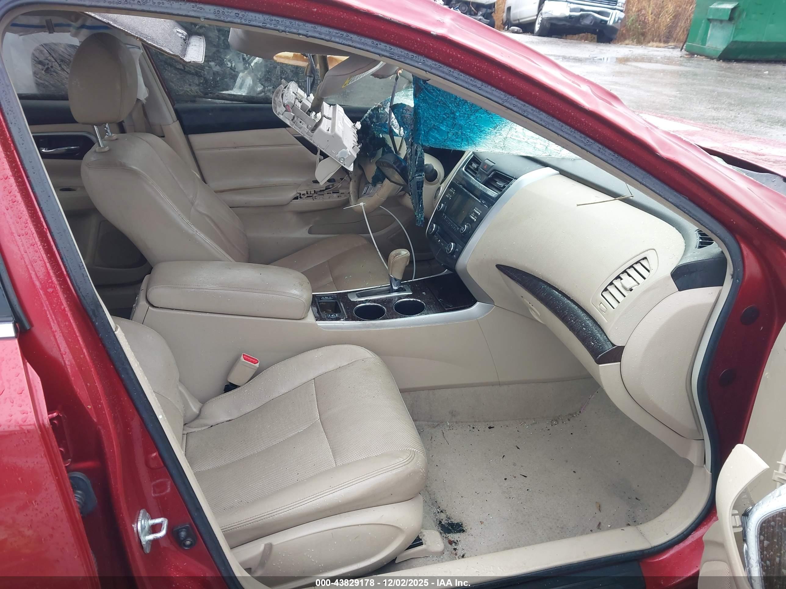 NISSAN ALTIMA image 5