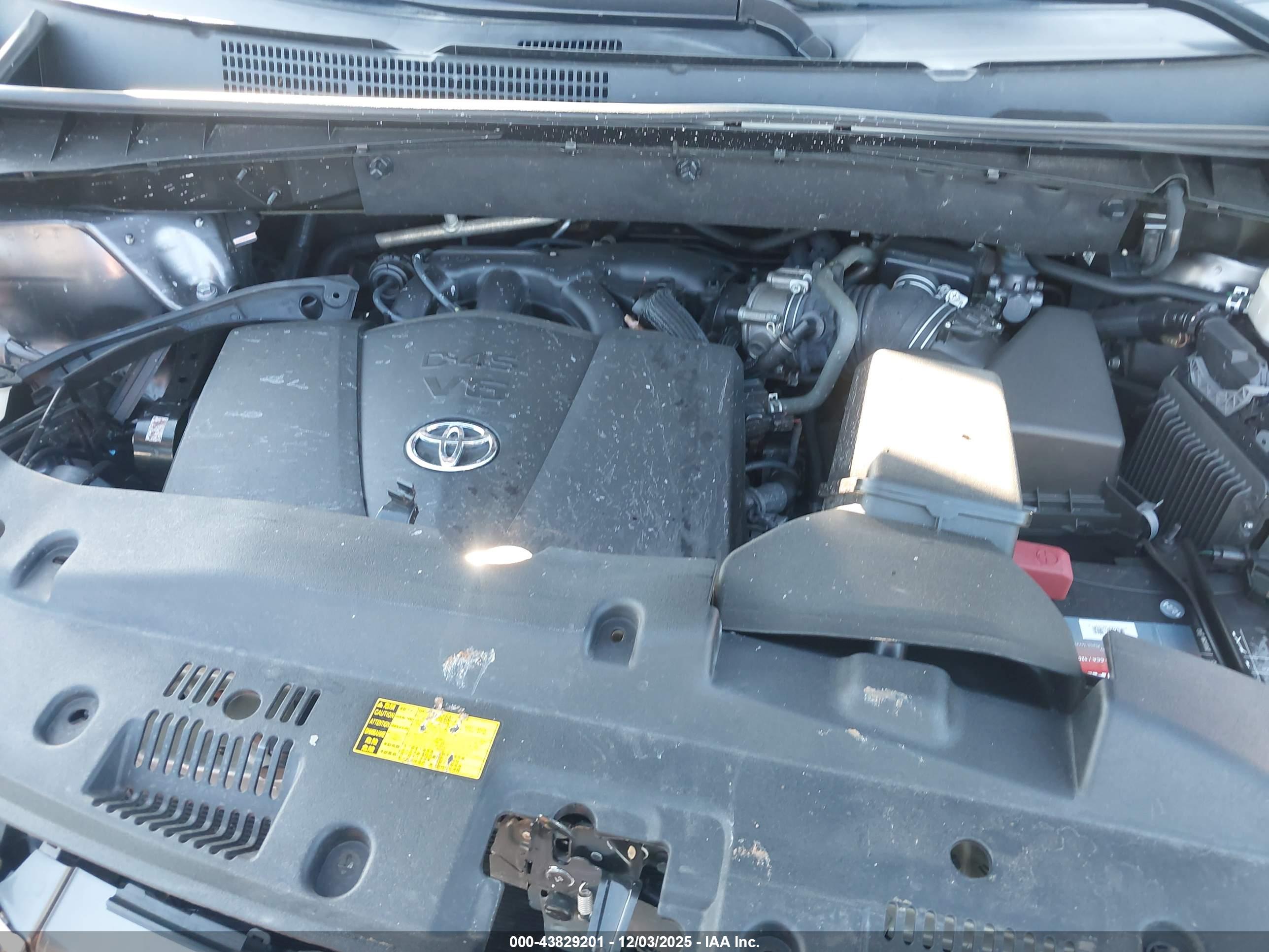 TOYOTA HIGHLANDER image 10