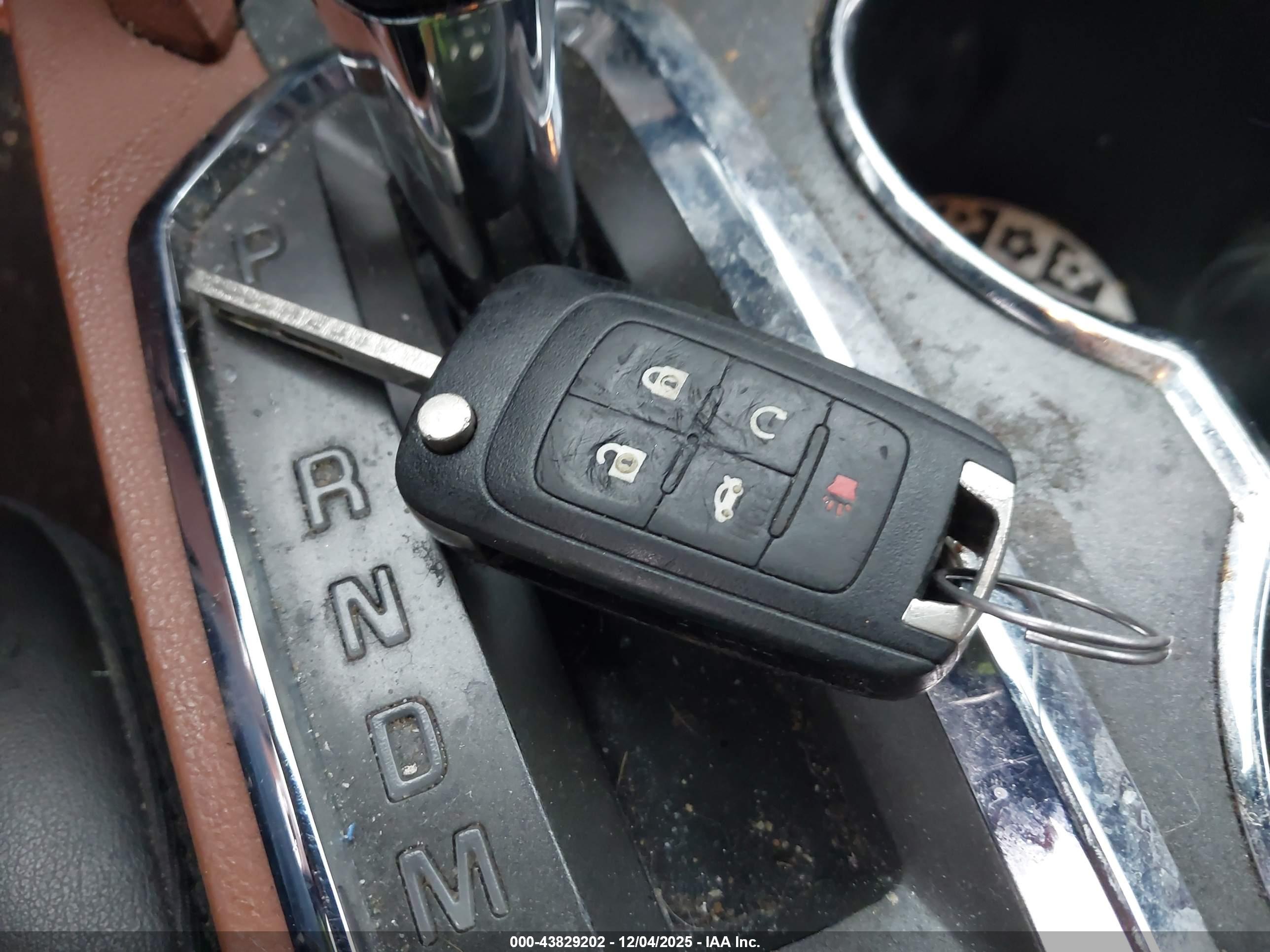 CHEVROLET EQUINOX image 11
