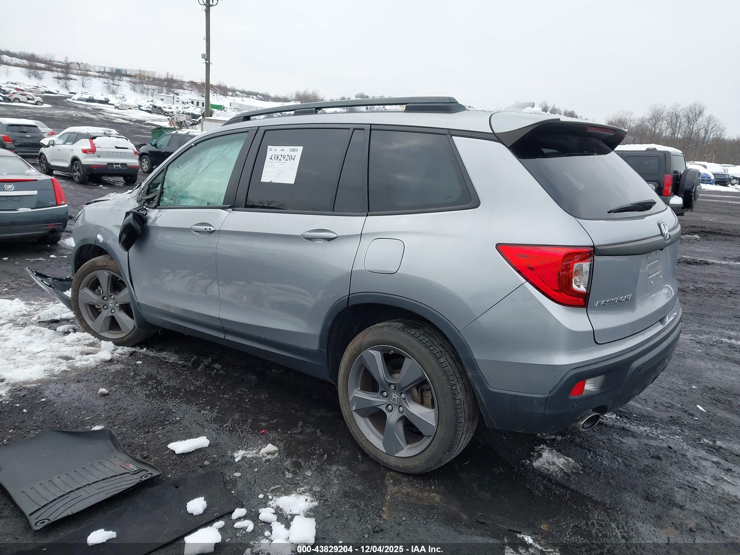 HONDA PASSPORT image 3