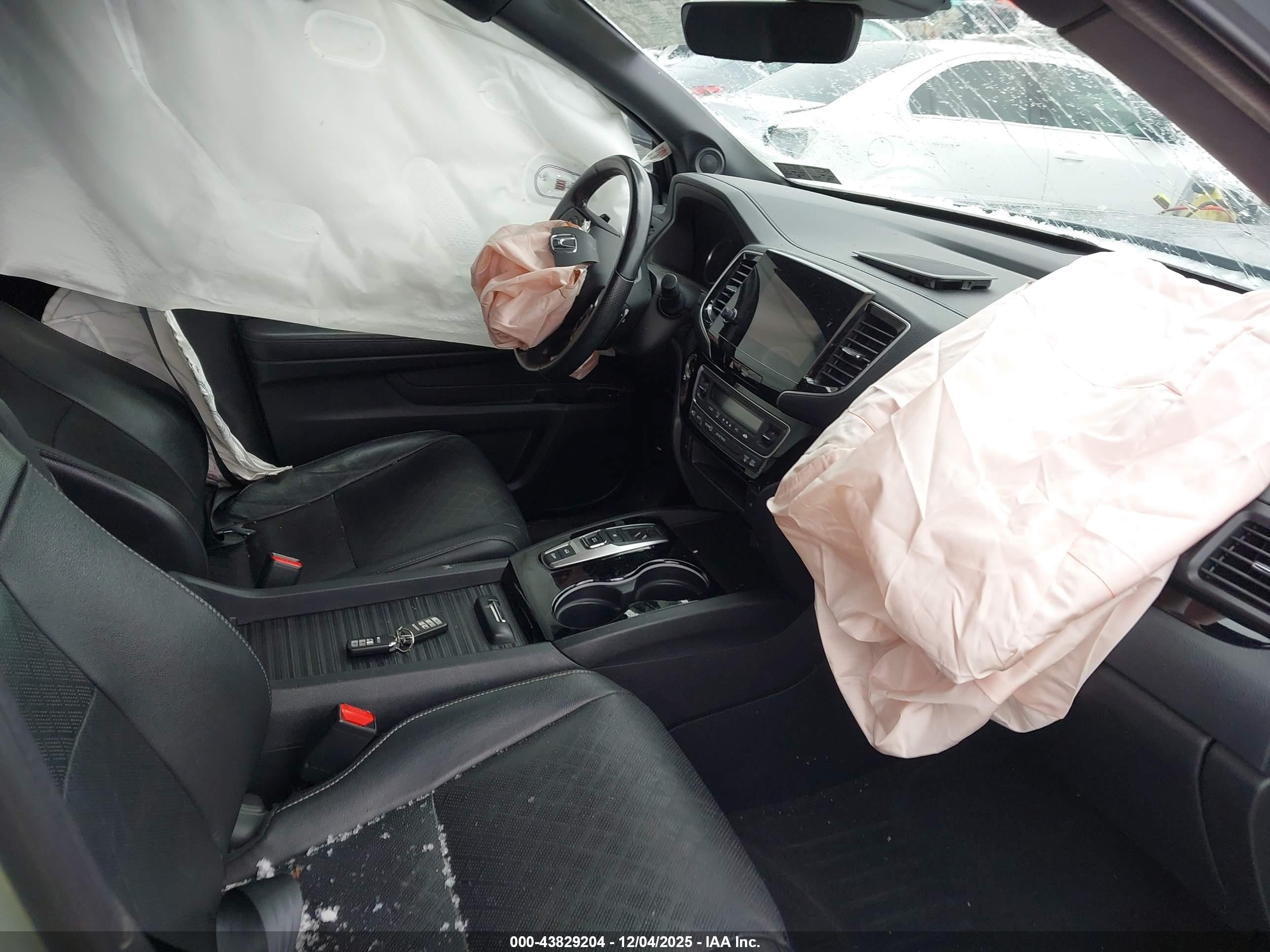 HONDA PASSPORT image 5