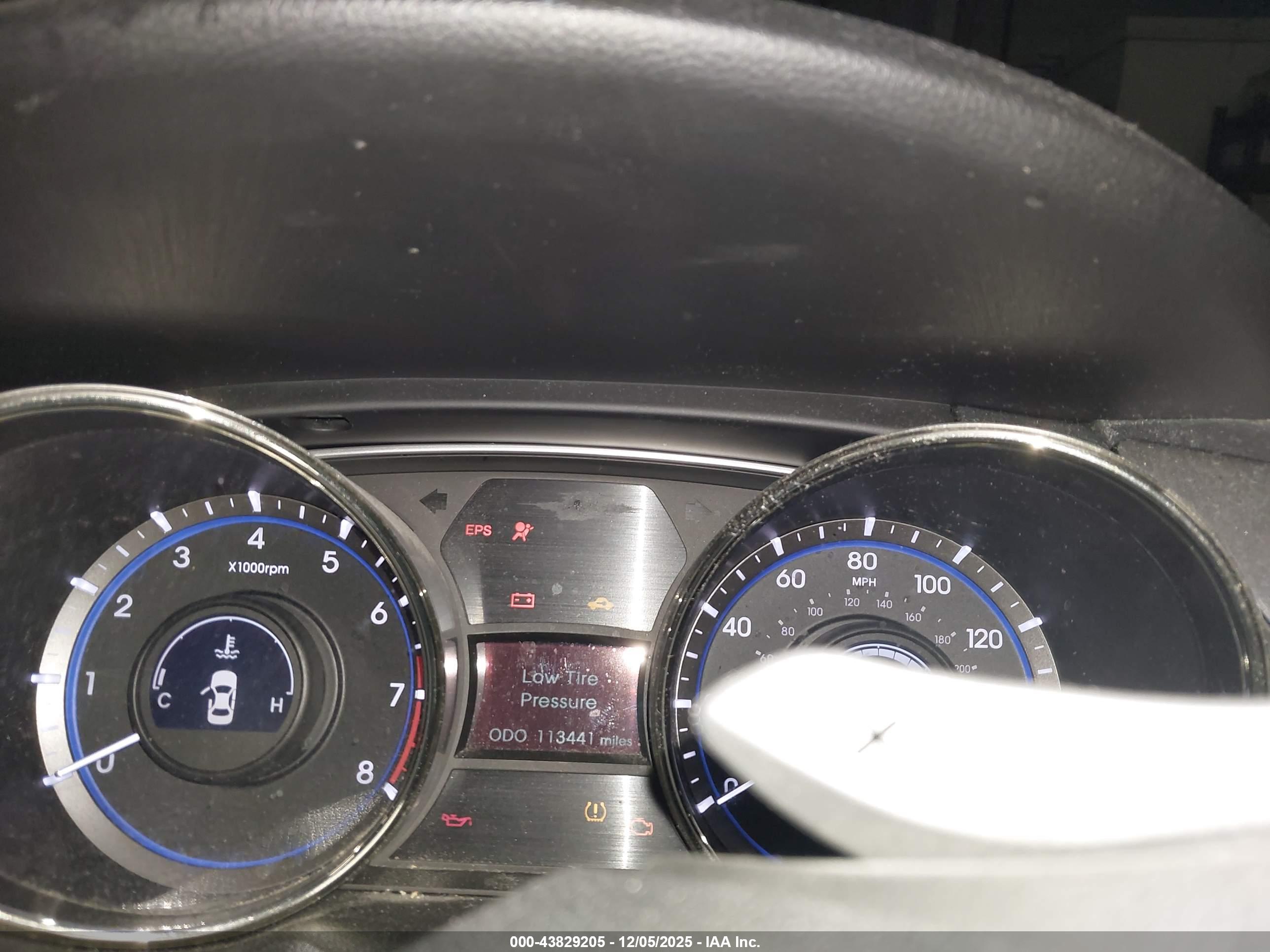 HYUNDAI SONATA image 7