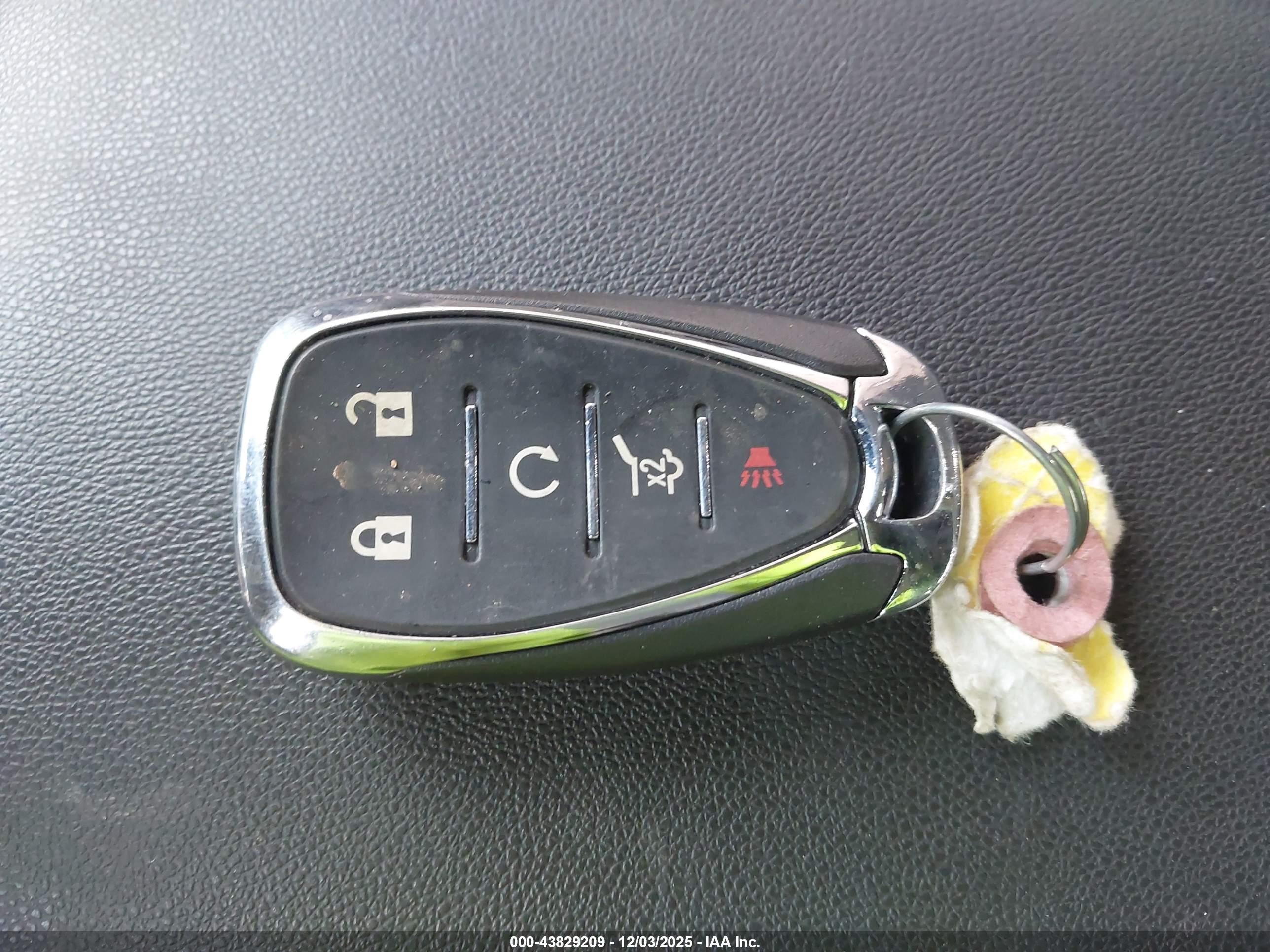 CHEVROLET EQUINOX image 11