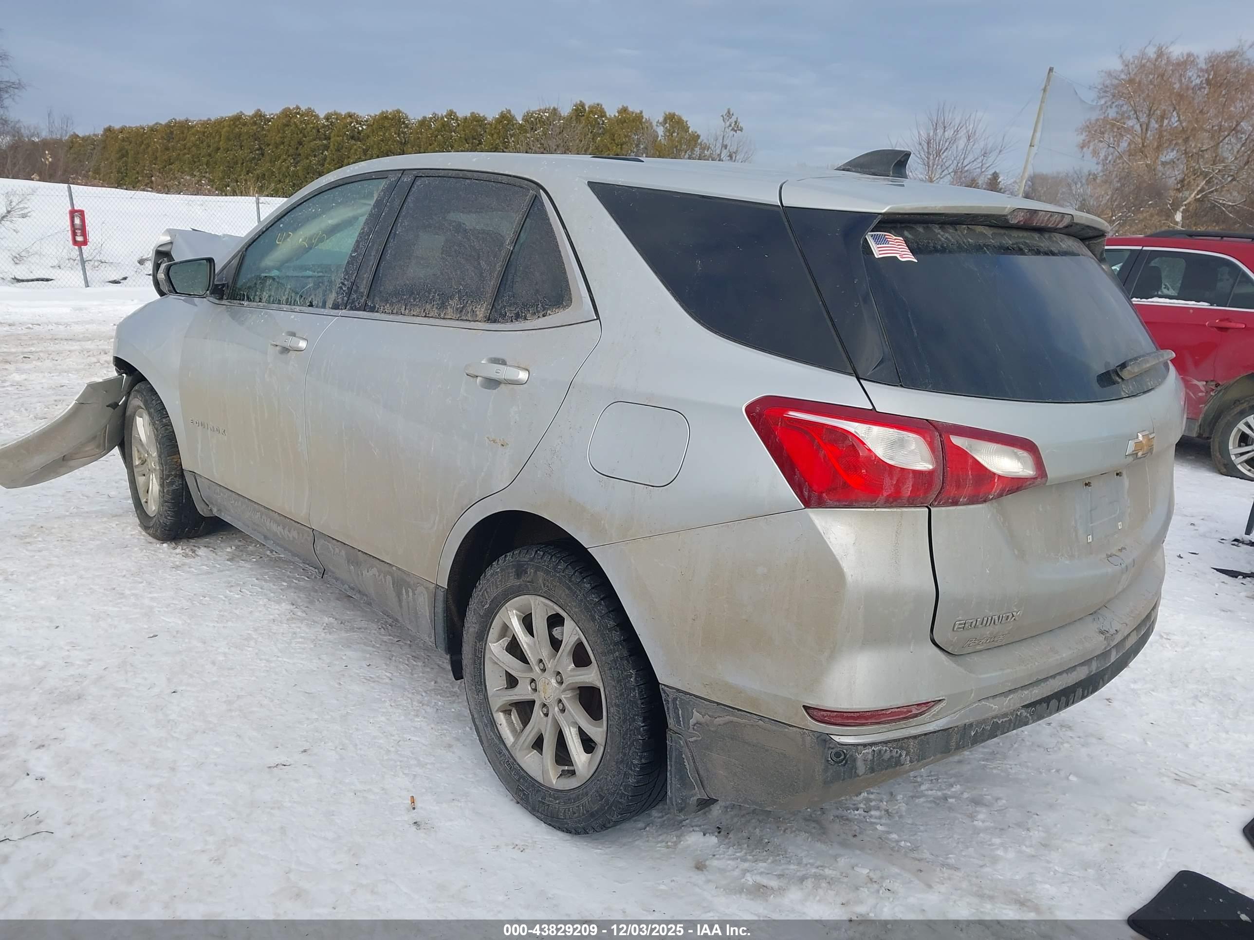 CHEVROLET EQUINOX image 3