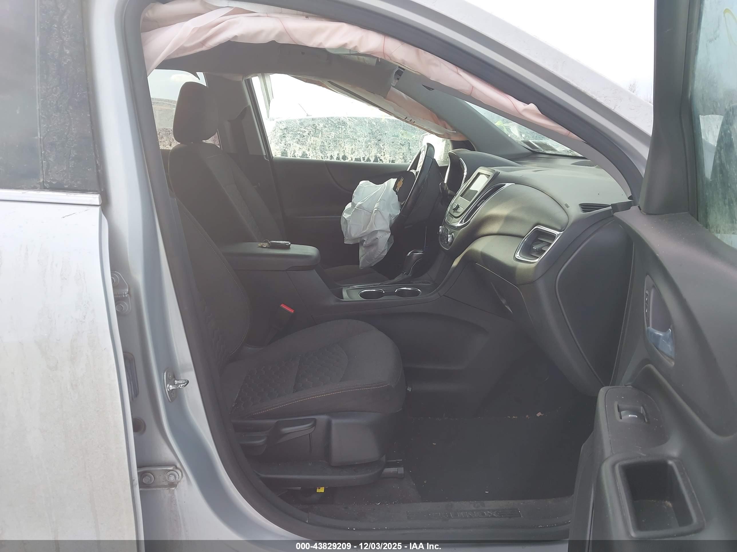 CHEVROLET EQUINOX image 5