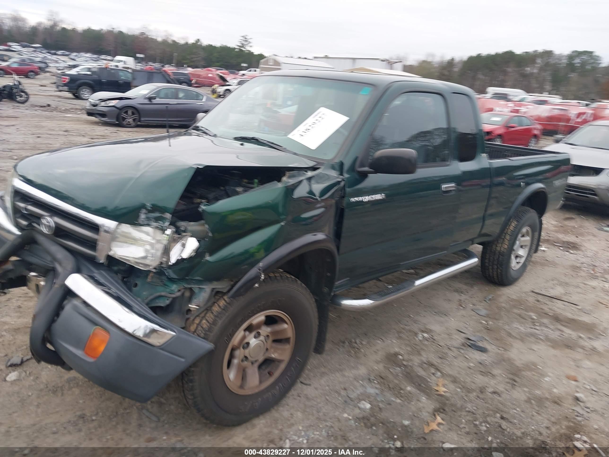 TOYOTA TACOMA image 2