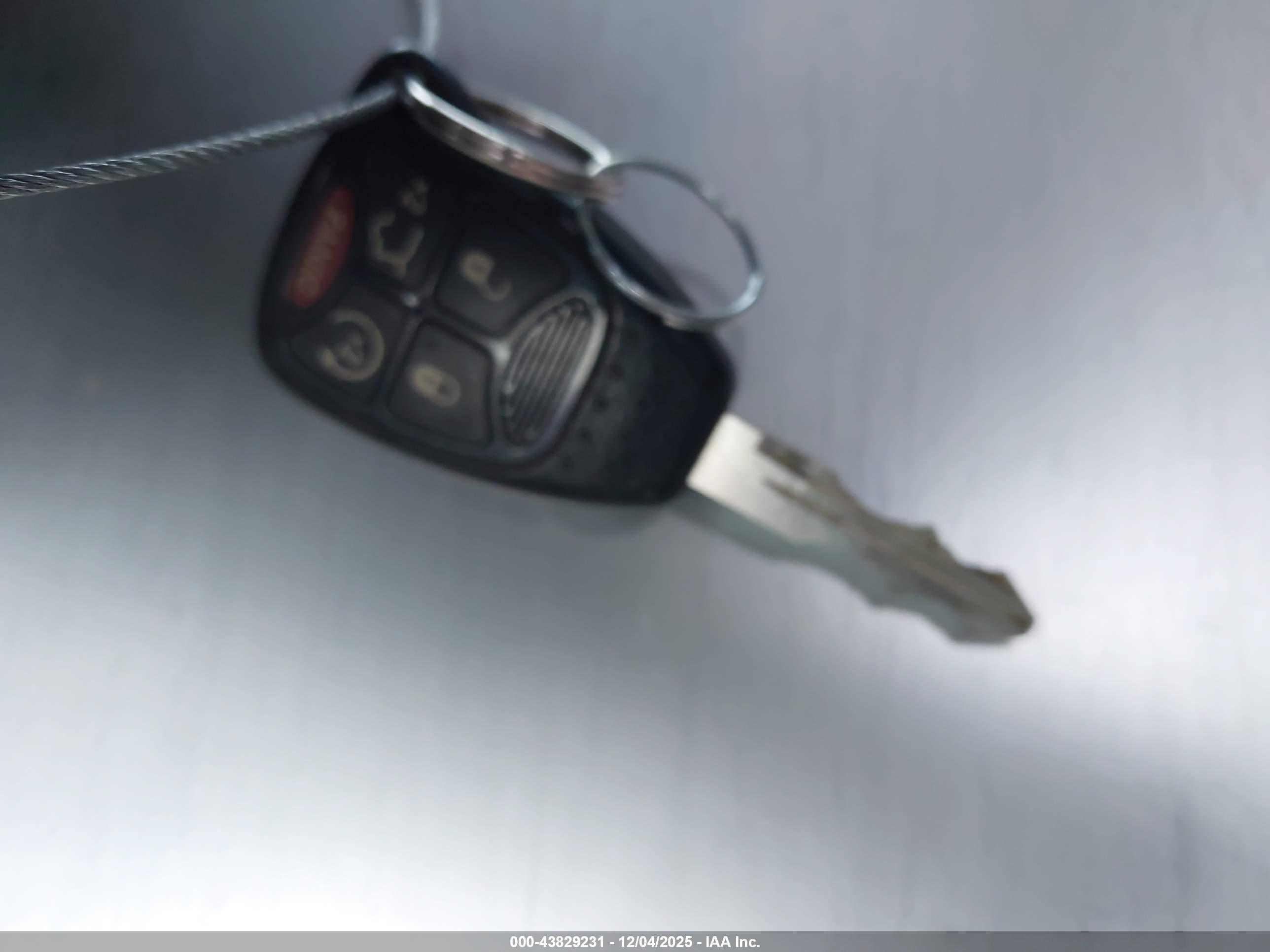 JEEP LIBERTY image 11