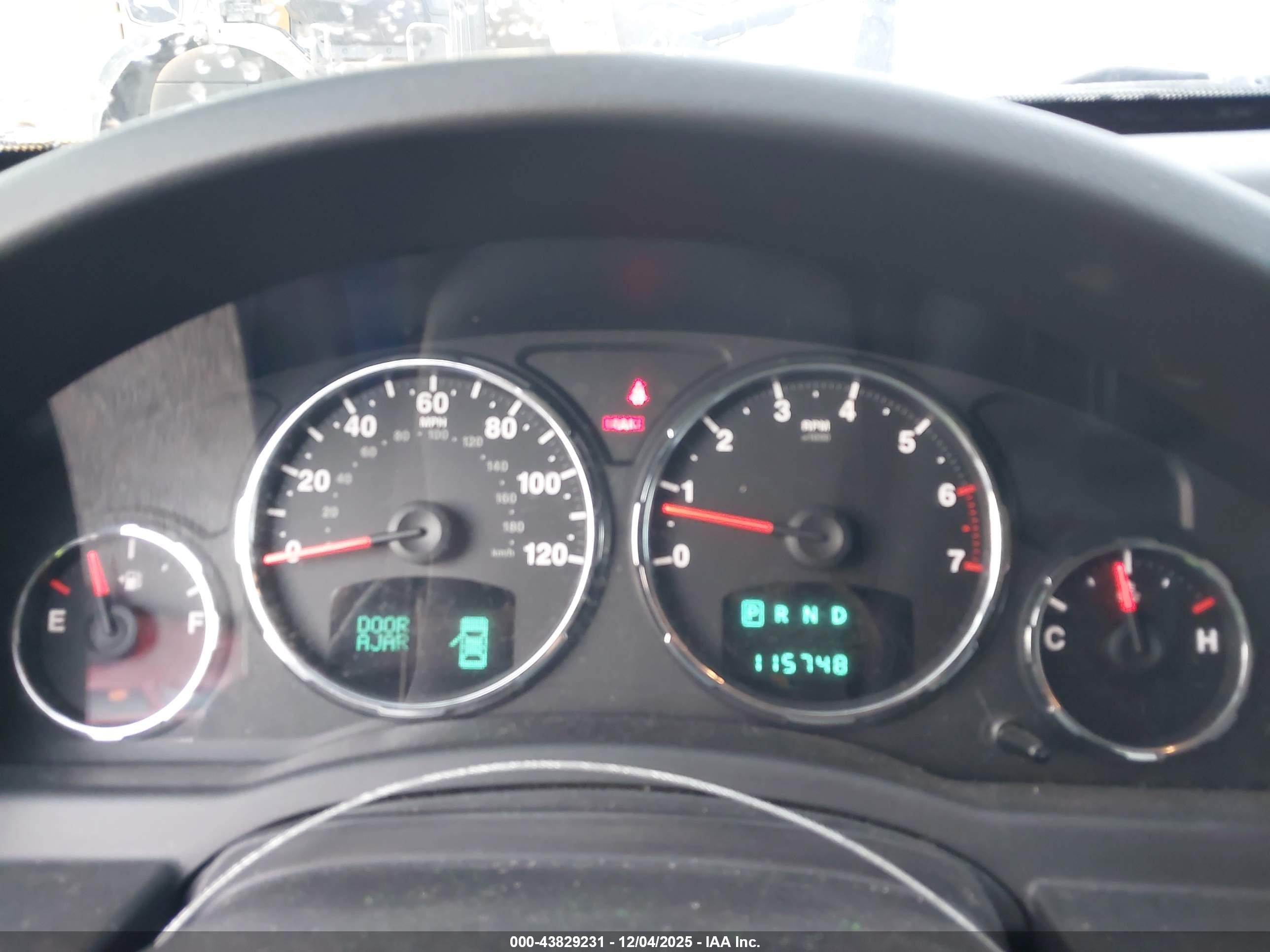 JEEP LIBERTY image 7