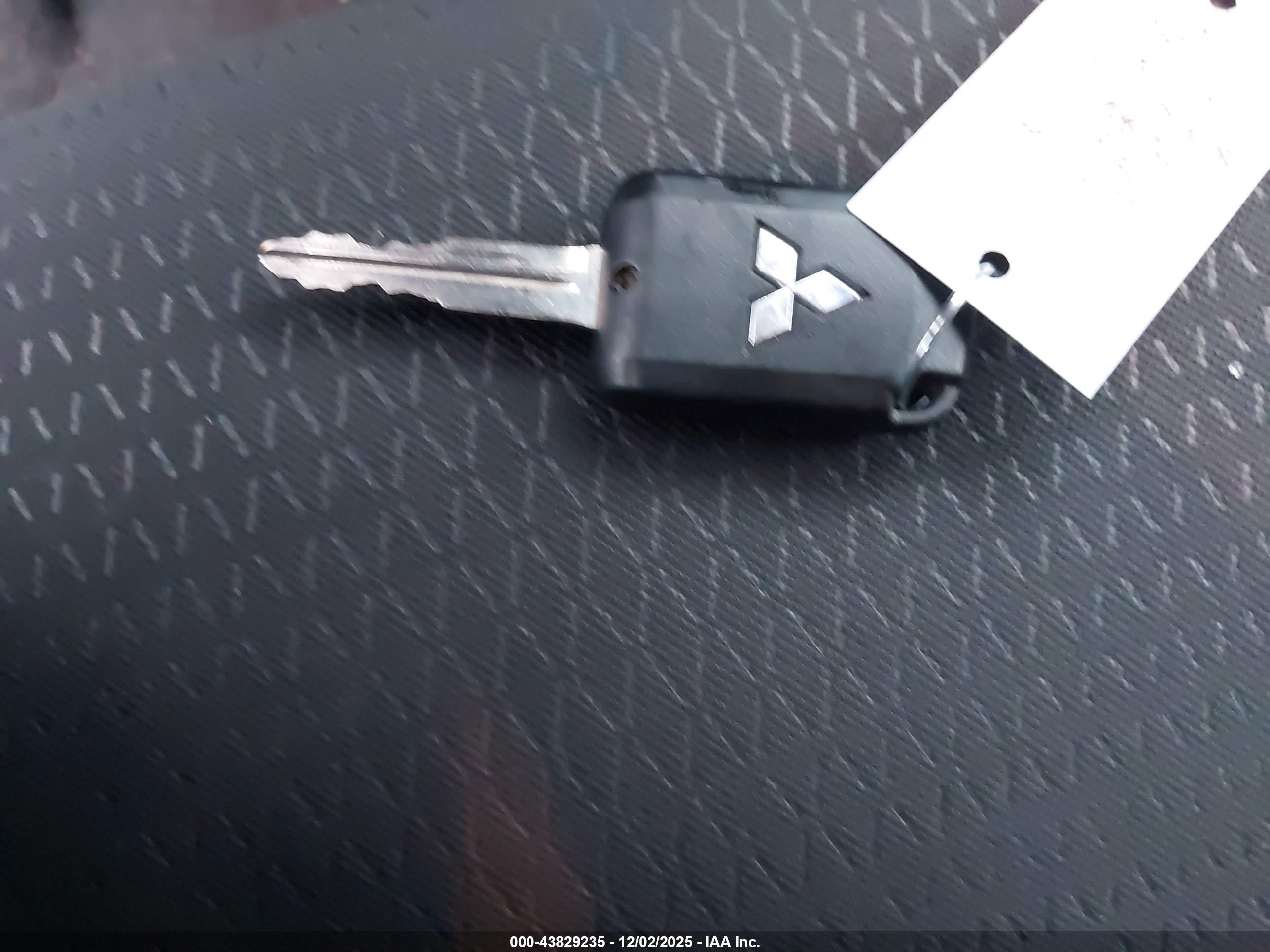 MITSUBISHI MIRAGE image 11