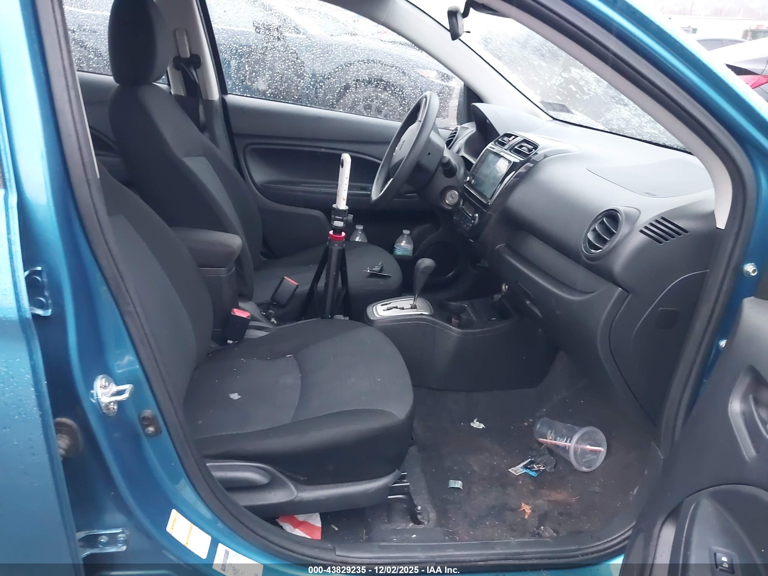 MITSUBISHI MIRAGE image 5