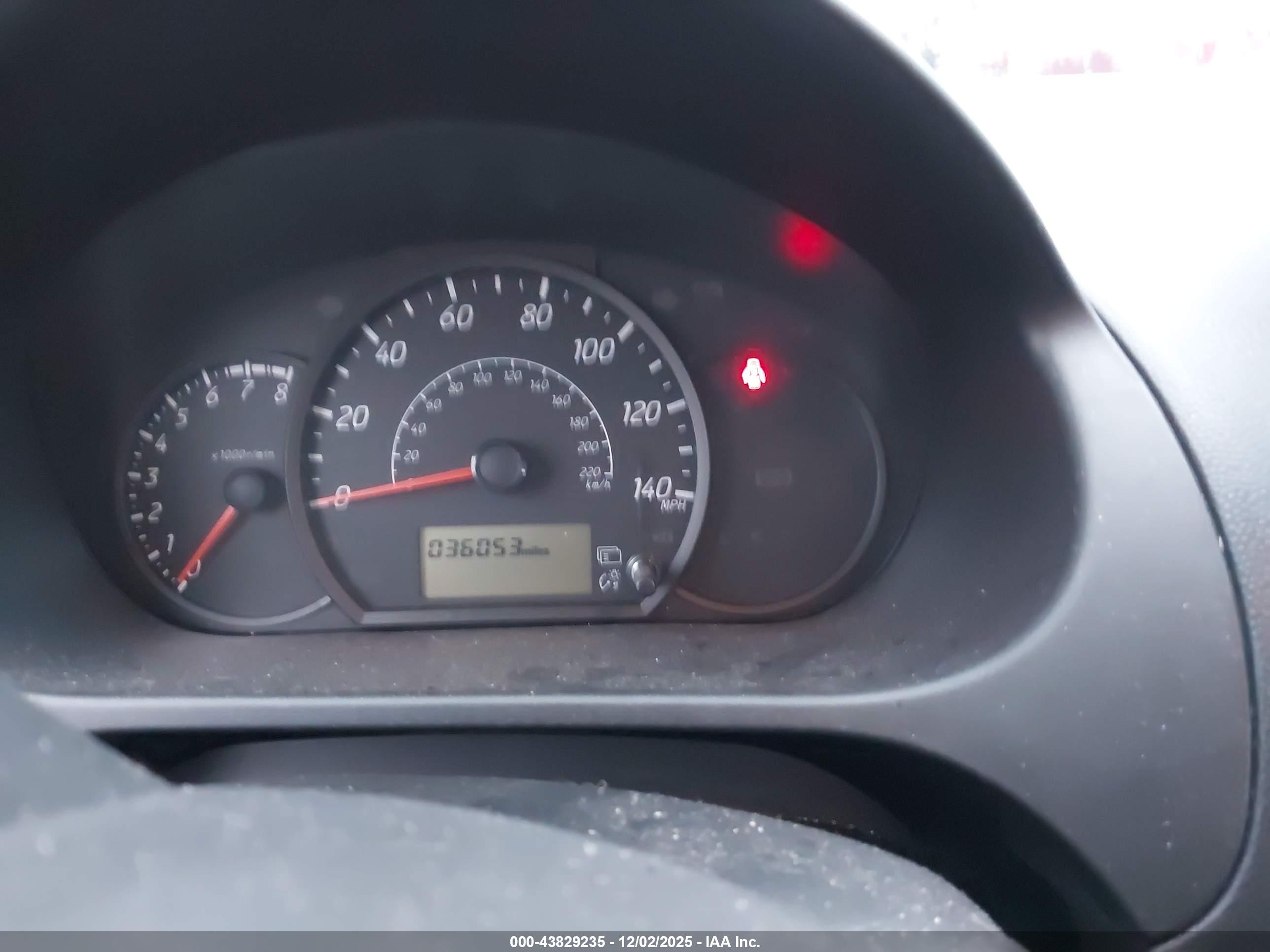 MITSUBISHI MIRAGE image 7